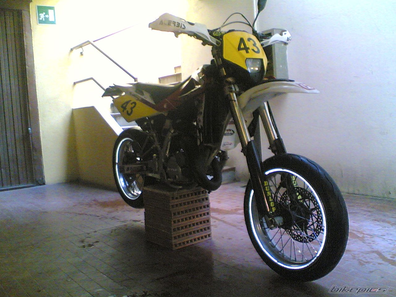 Photo 1215663