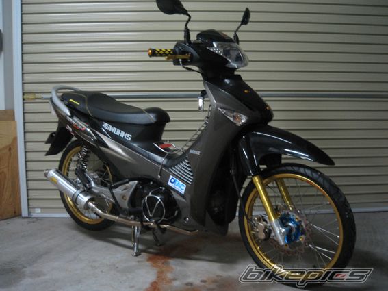 Photo 1215761