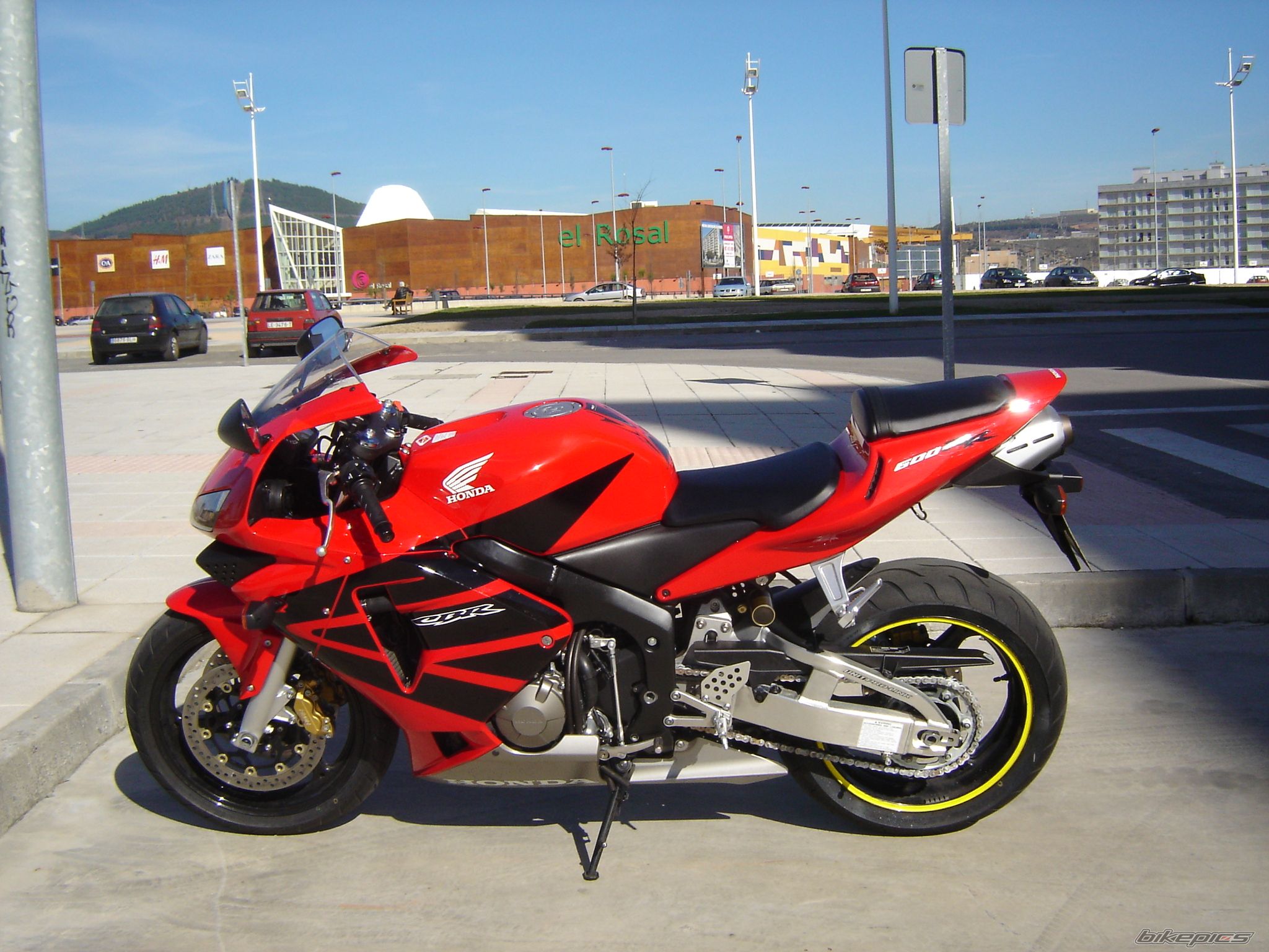 Photo 1215773