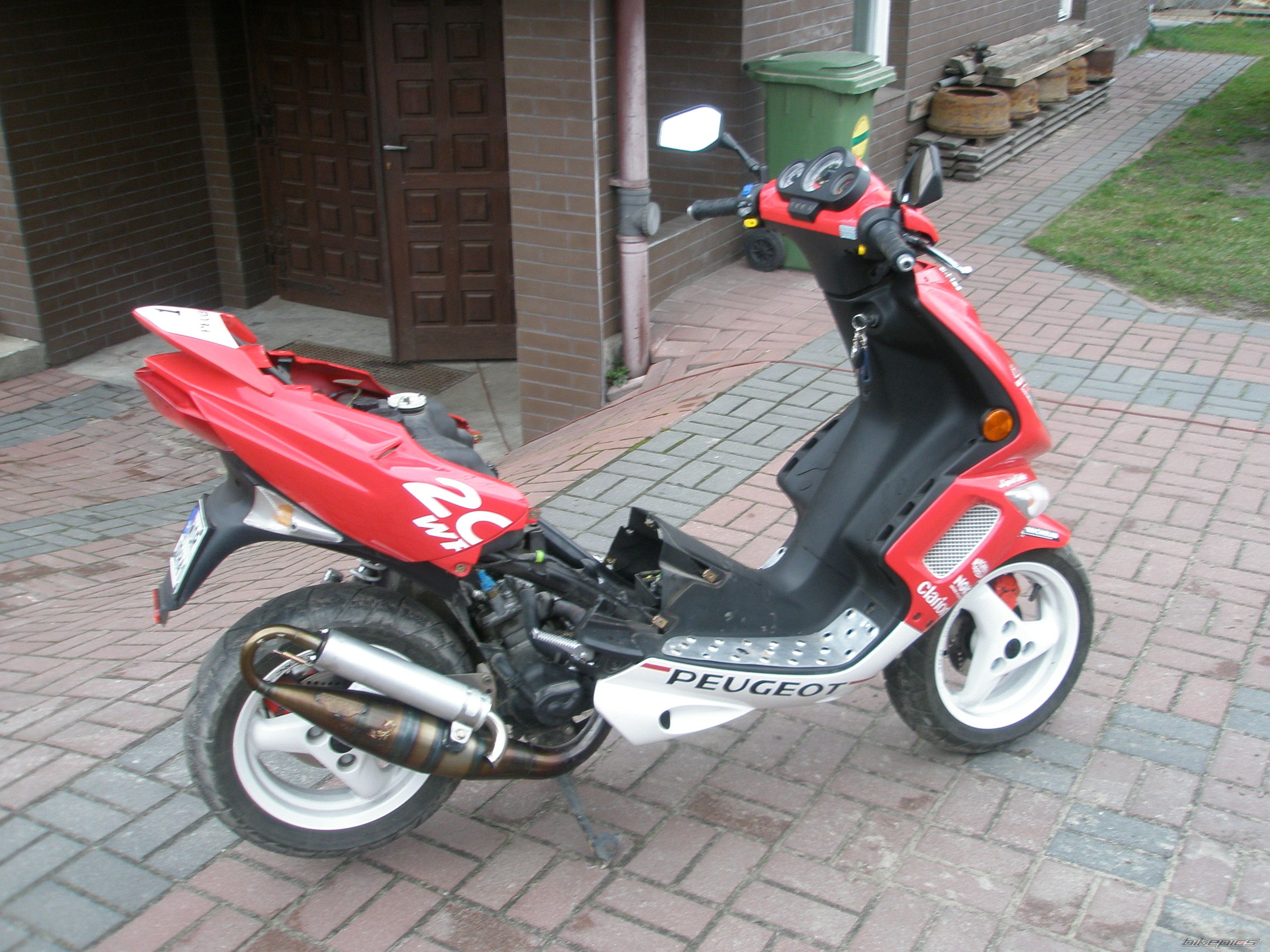 Photo 1215859
