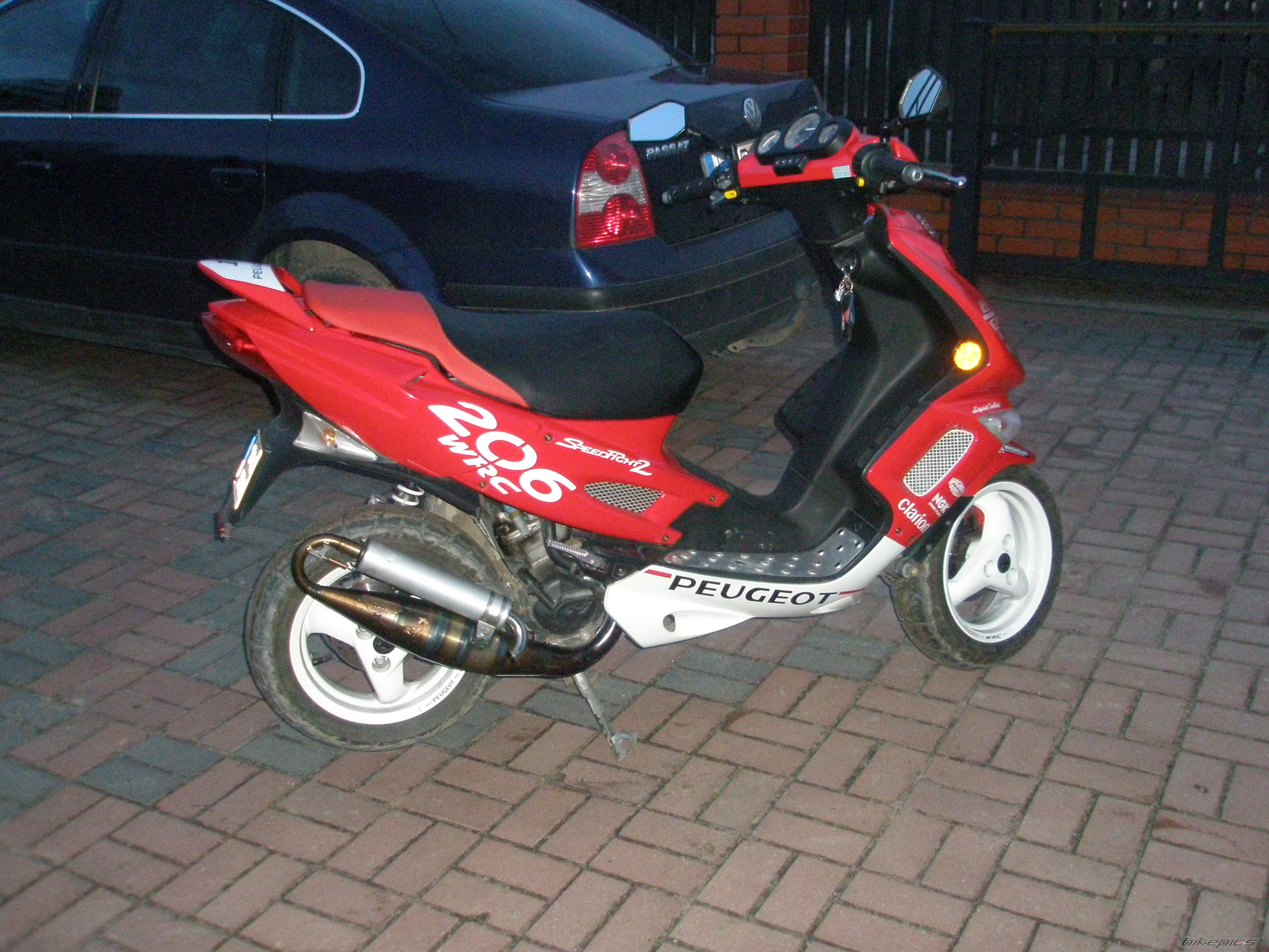 Photo 1215891