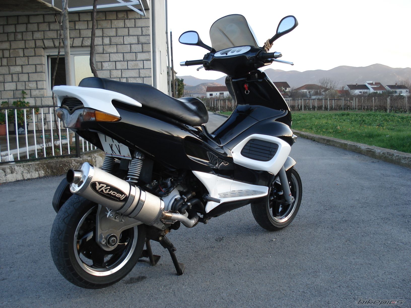 Bike Photo 1215976