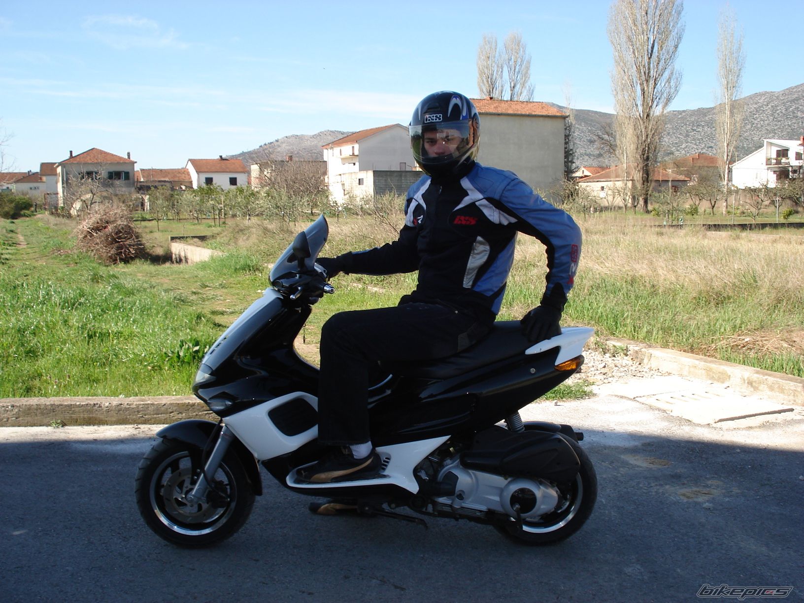 Bike Photo 1215977