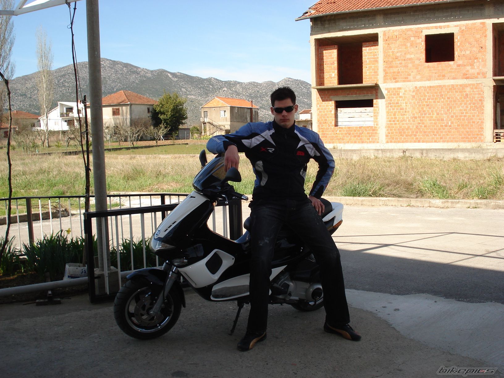 Bike Photo 1215979