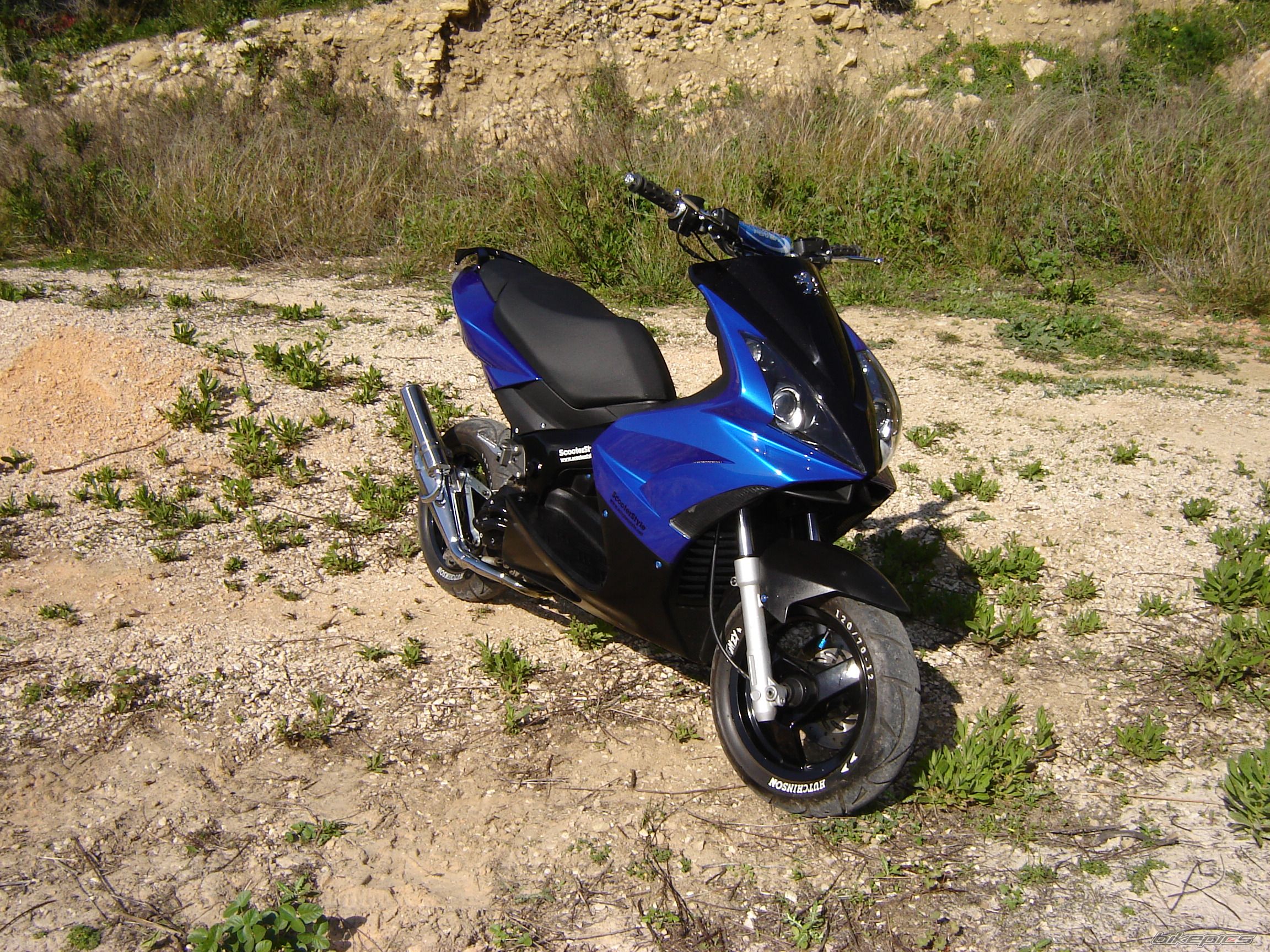 Photo 1216736