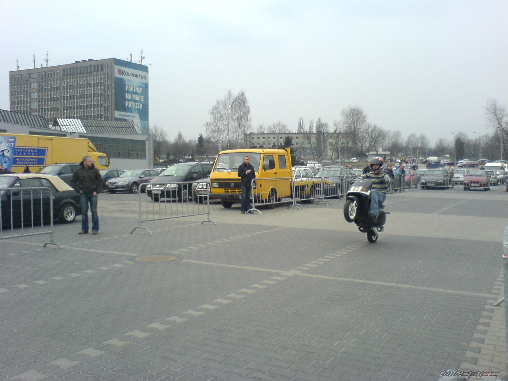 Photo 1218638
