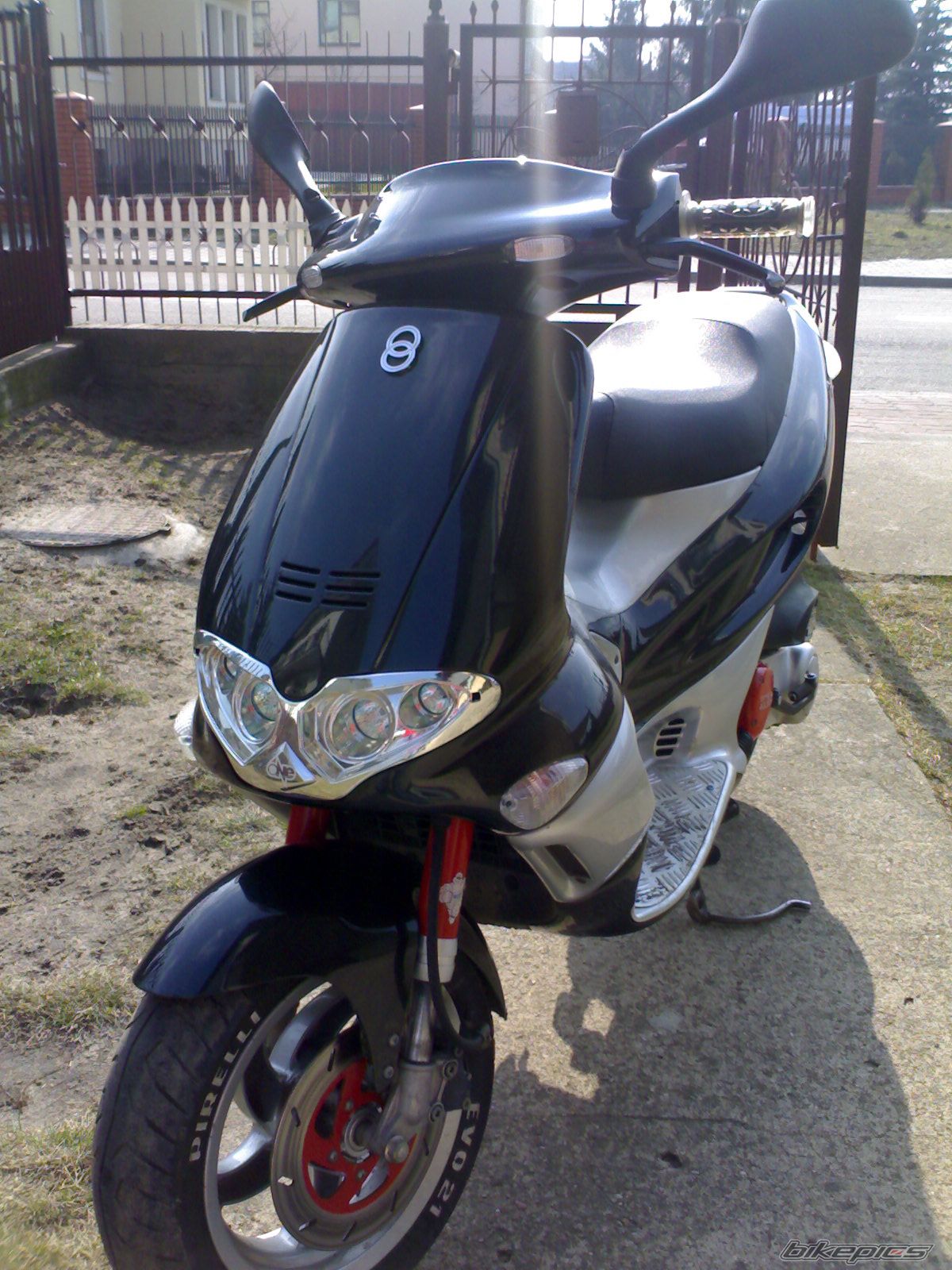 Photo 1218831