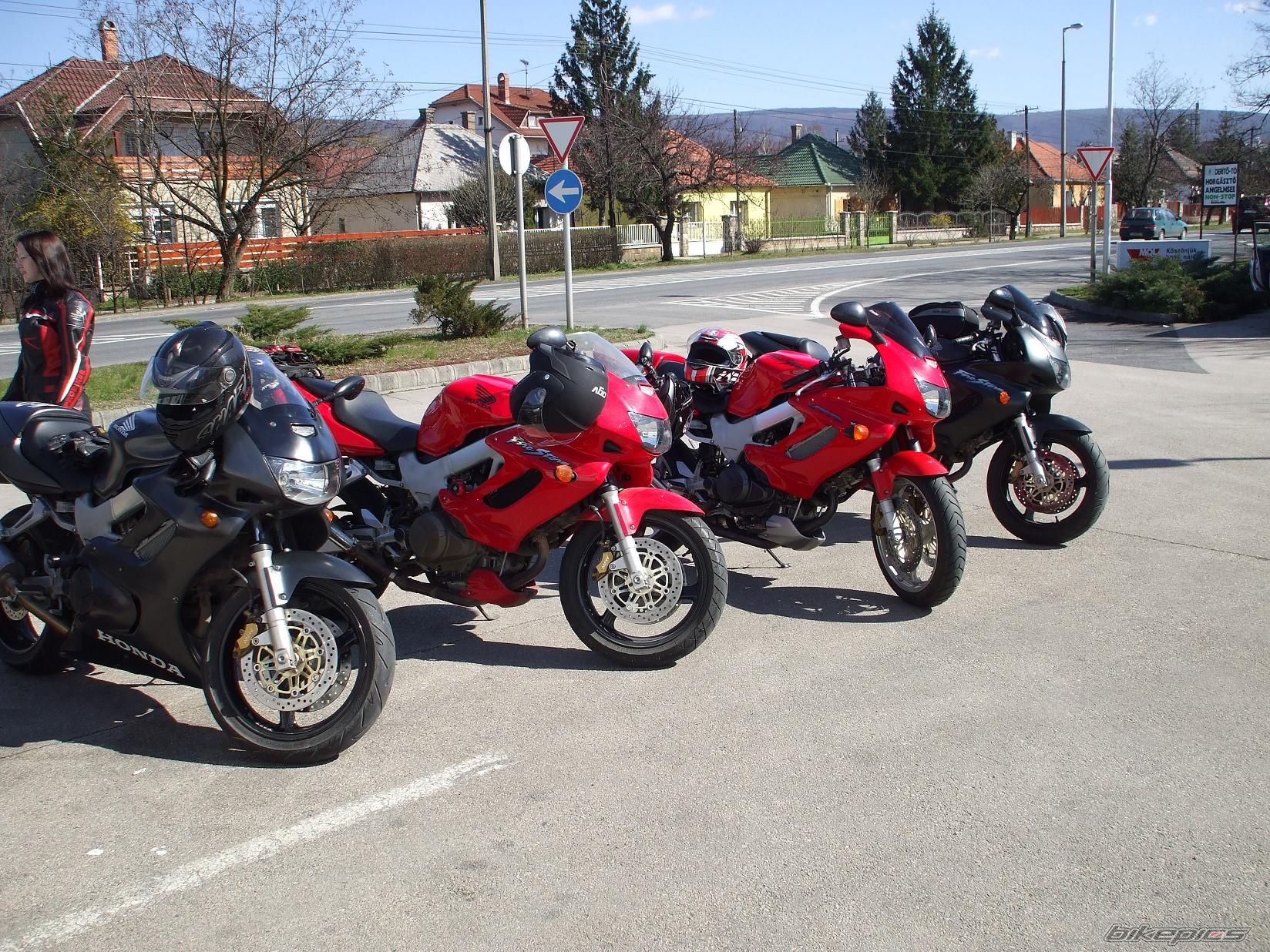Photo 1218976