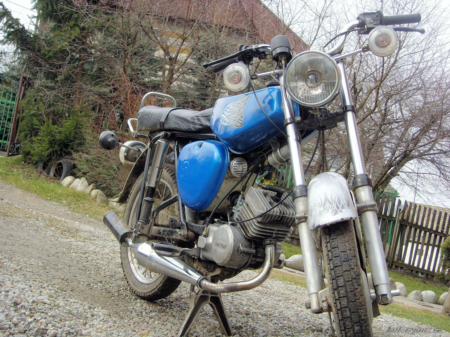 Photo 1219410