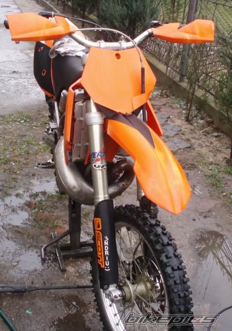 Photo 1219425