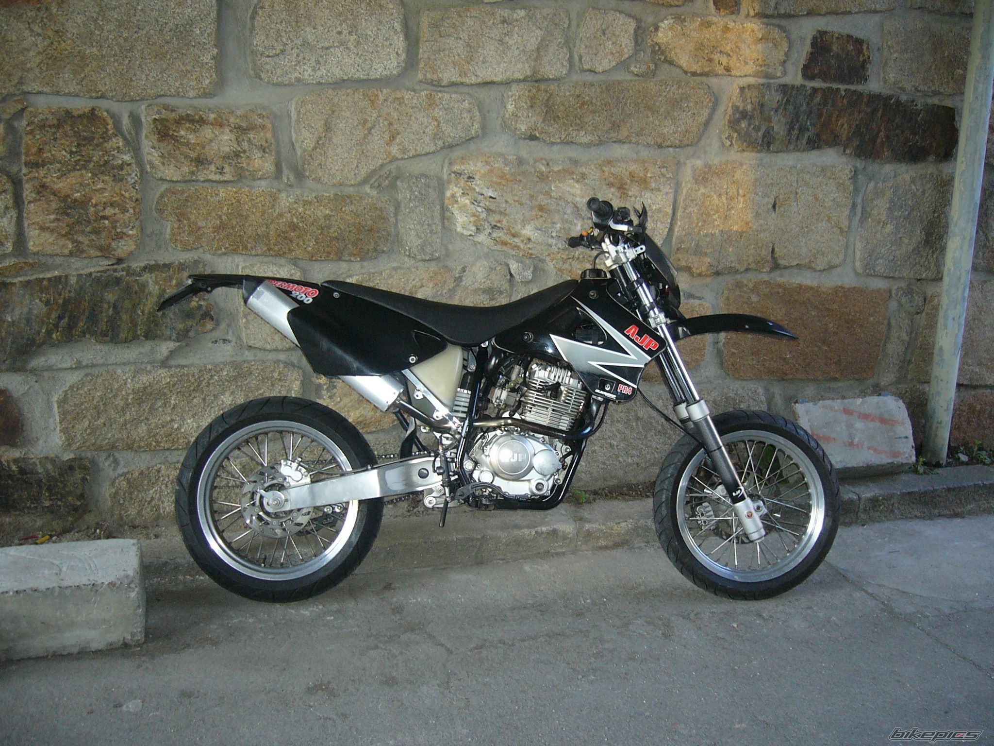 Photo 1219560