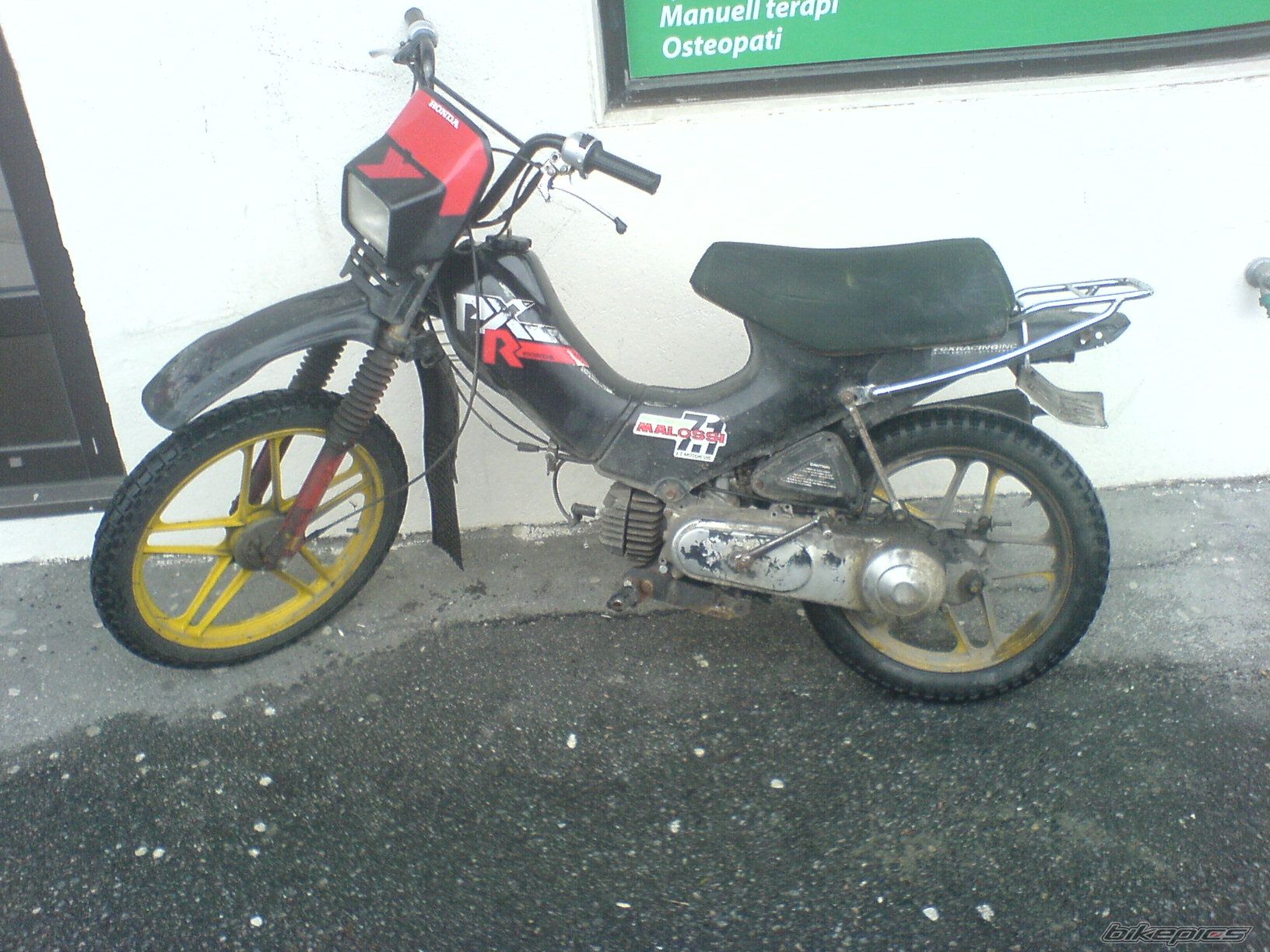 Photo 1220660