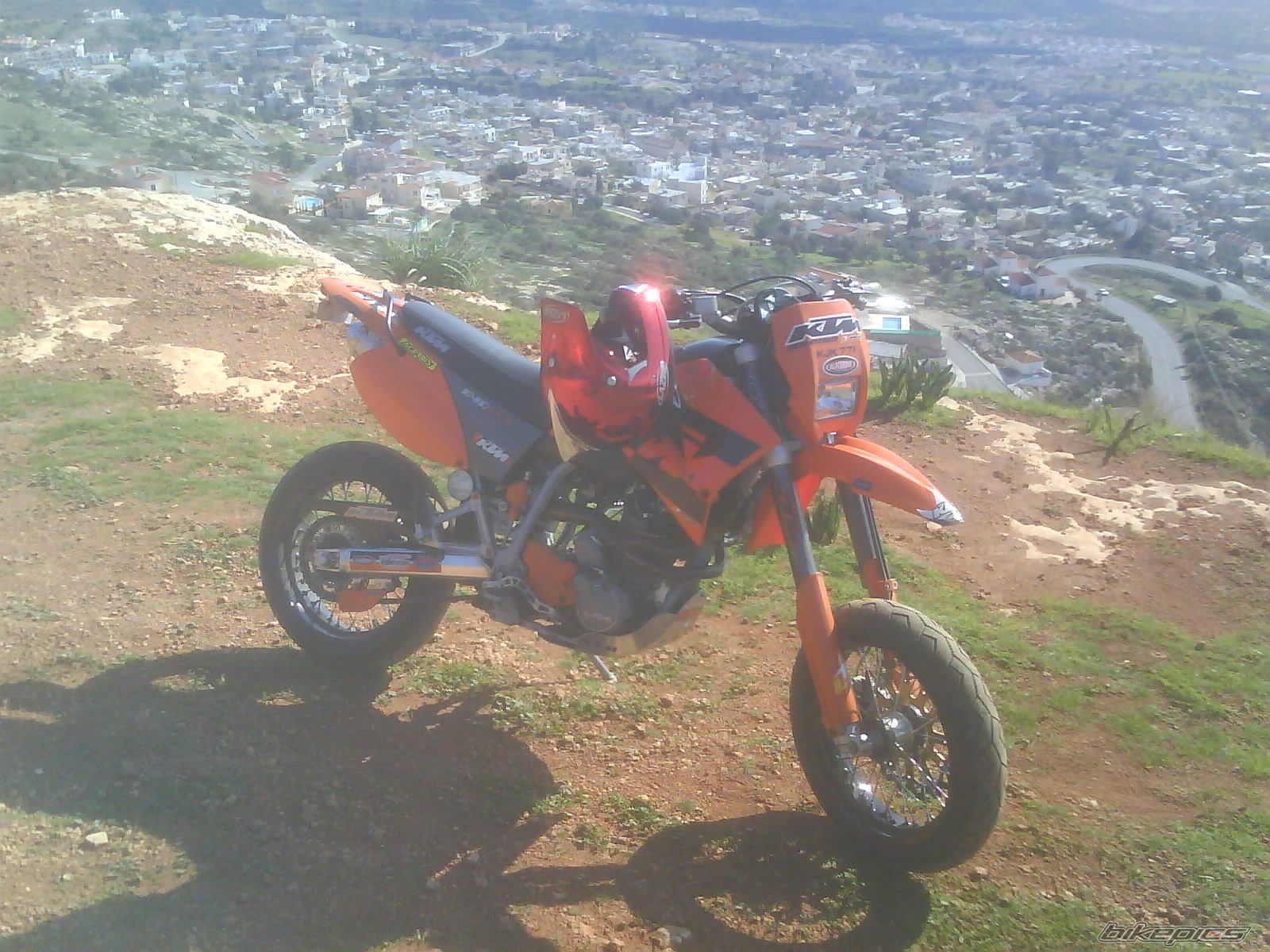 Photo 1221098