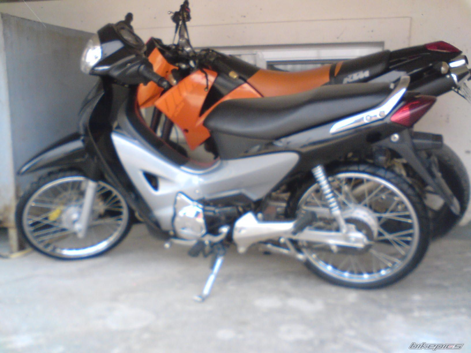 Photo 1221242