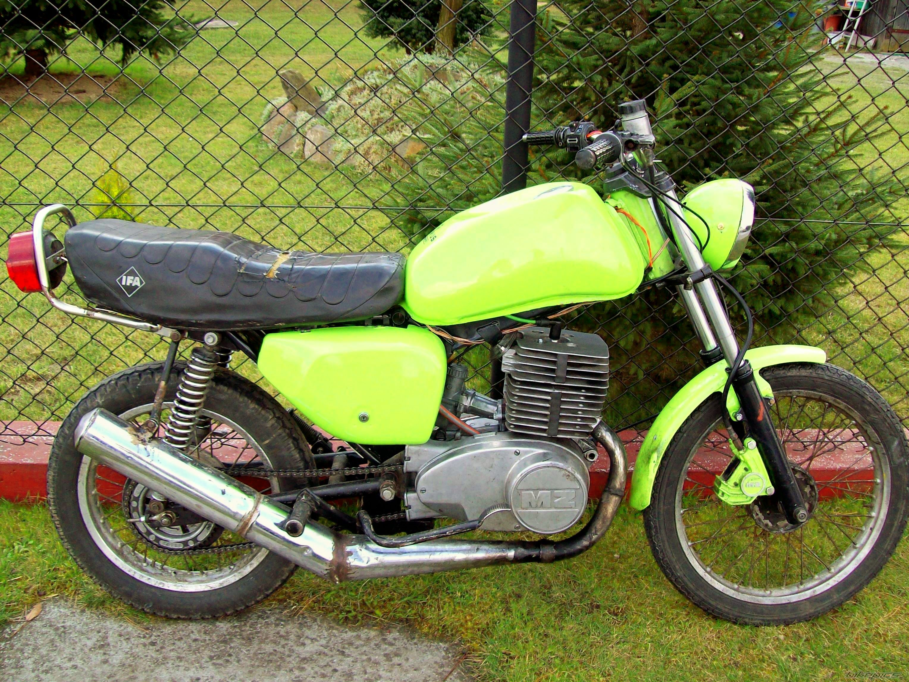 Photo 1221990
