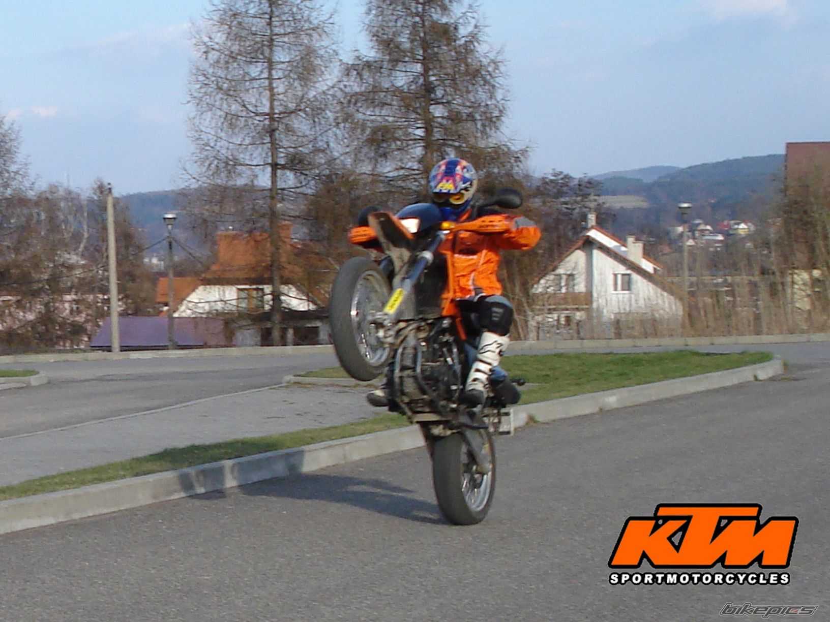 Photo 1222140