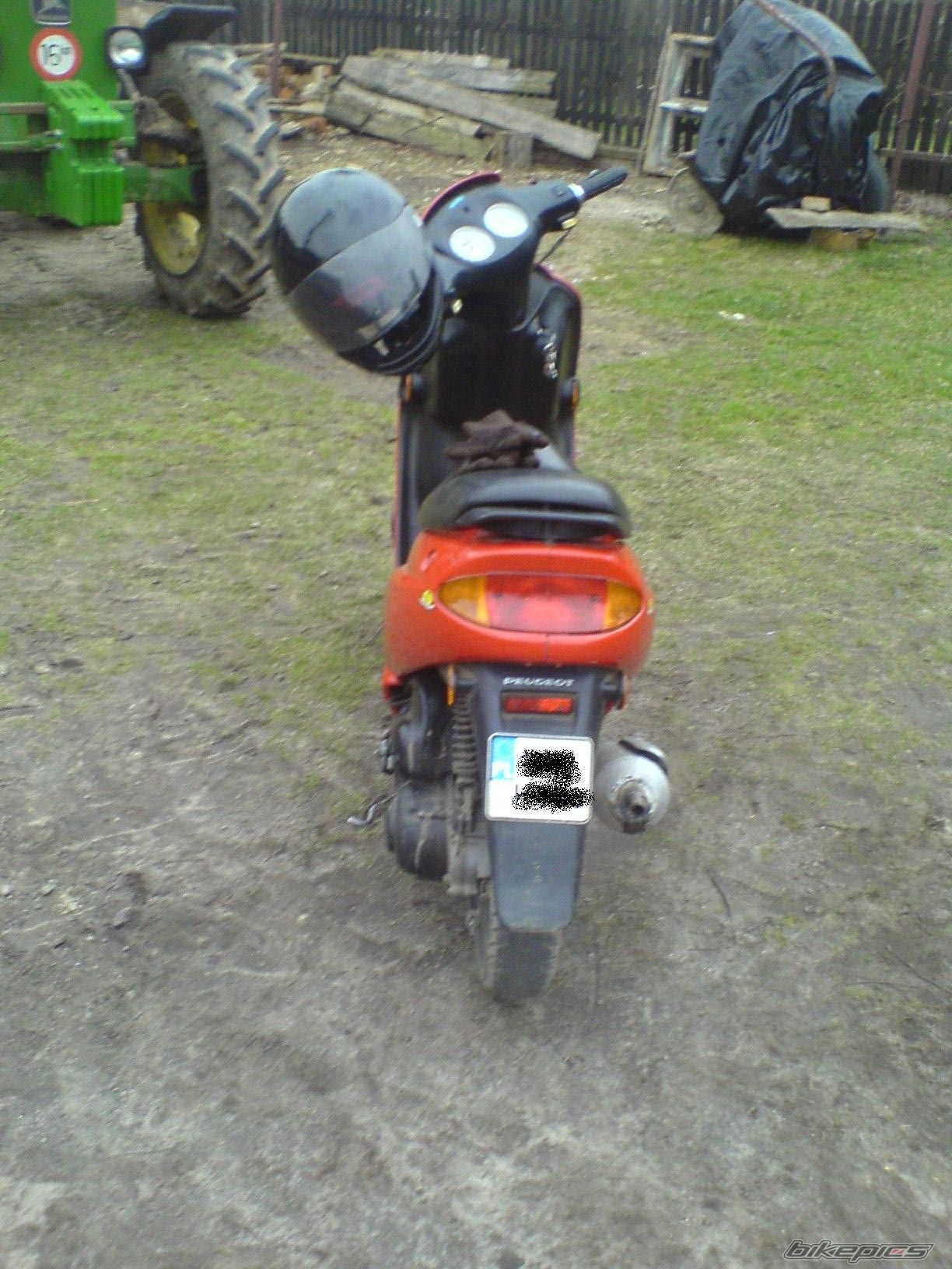 Photo 1222163