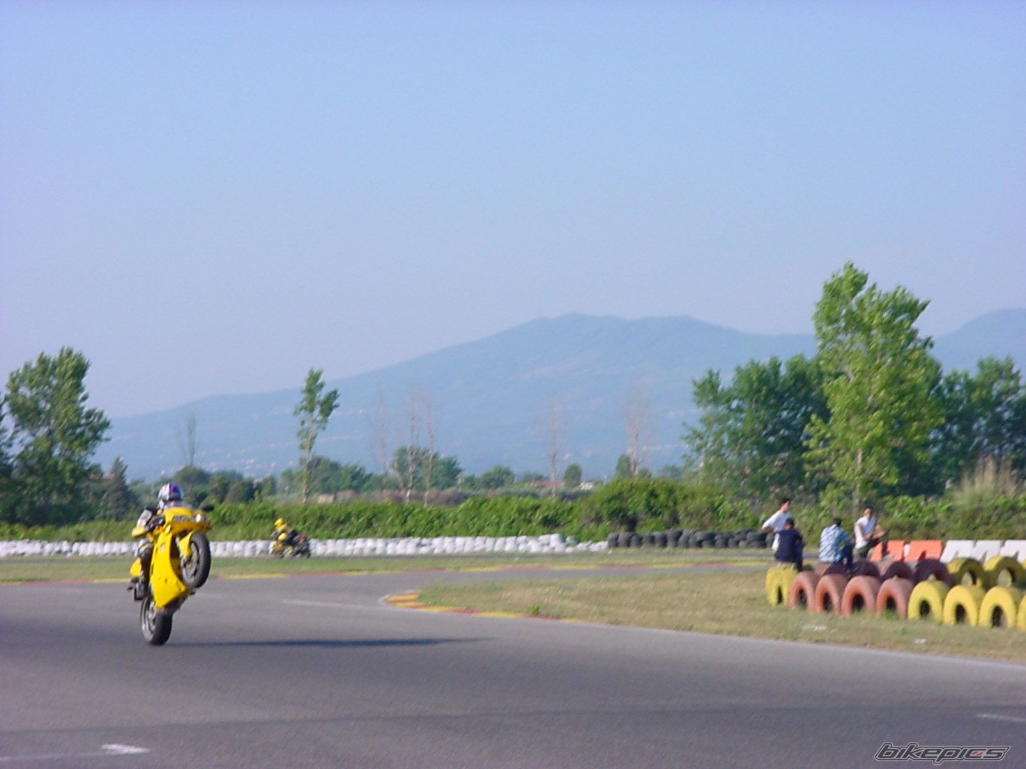 Photo 1222237