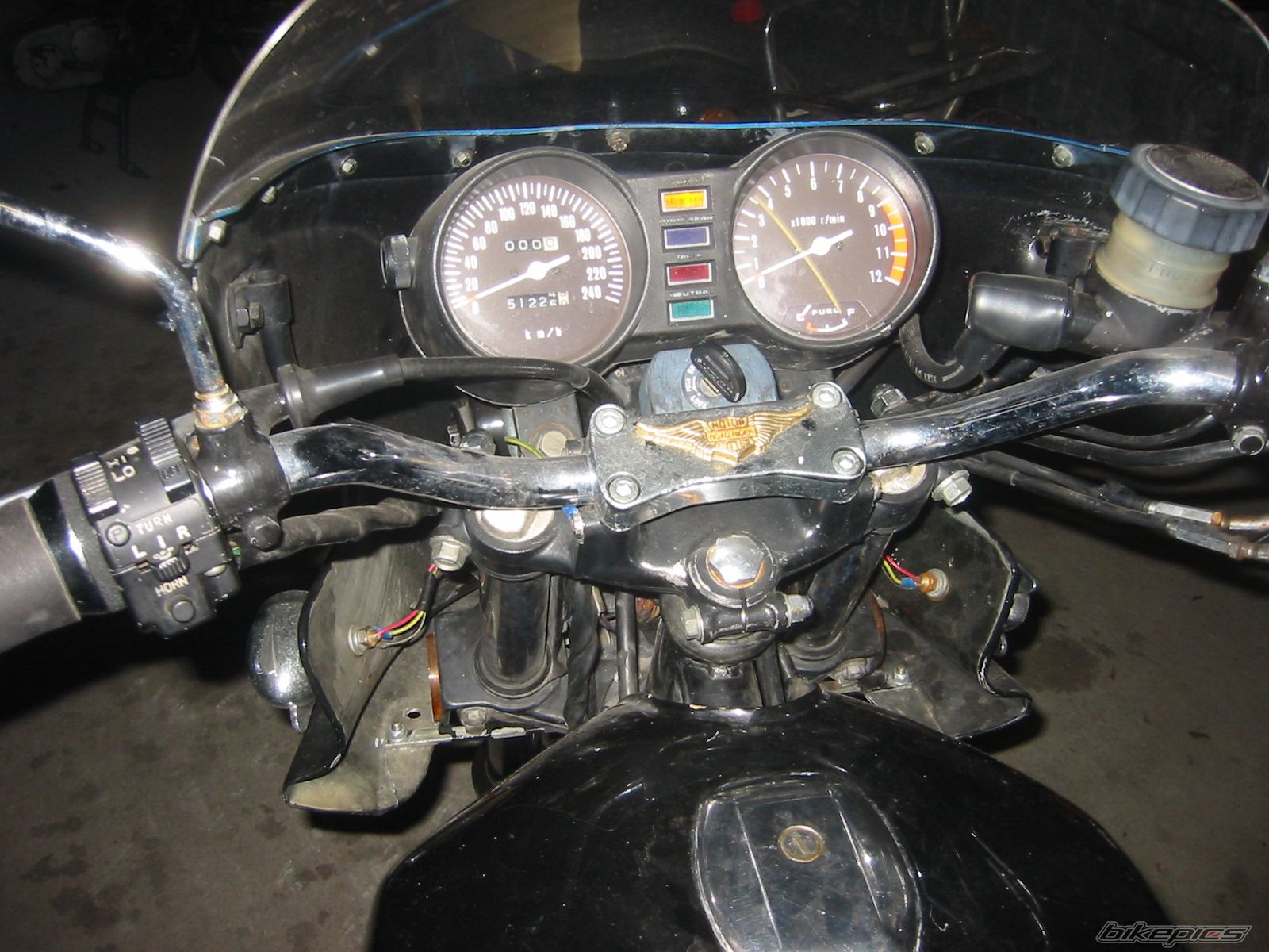 Photo 1222389