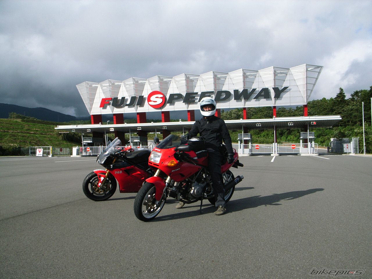 Photo 1222708