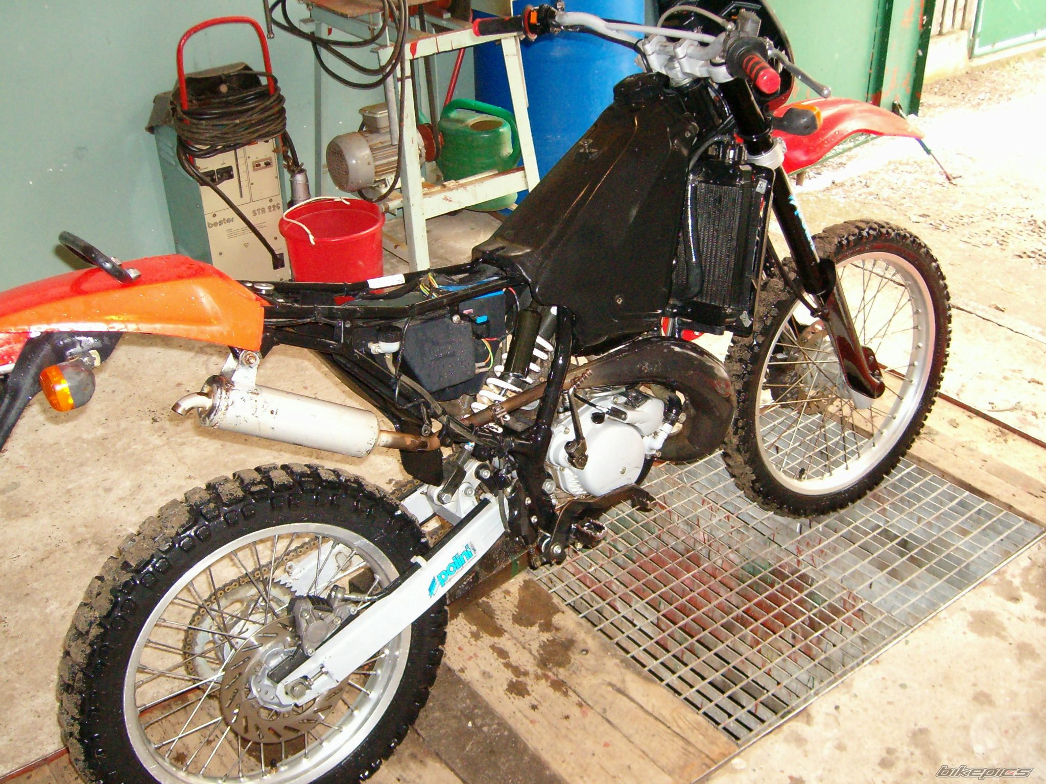 Photo 1222759