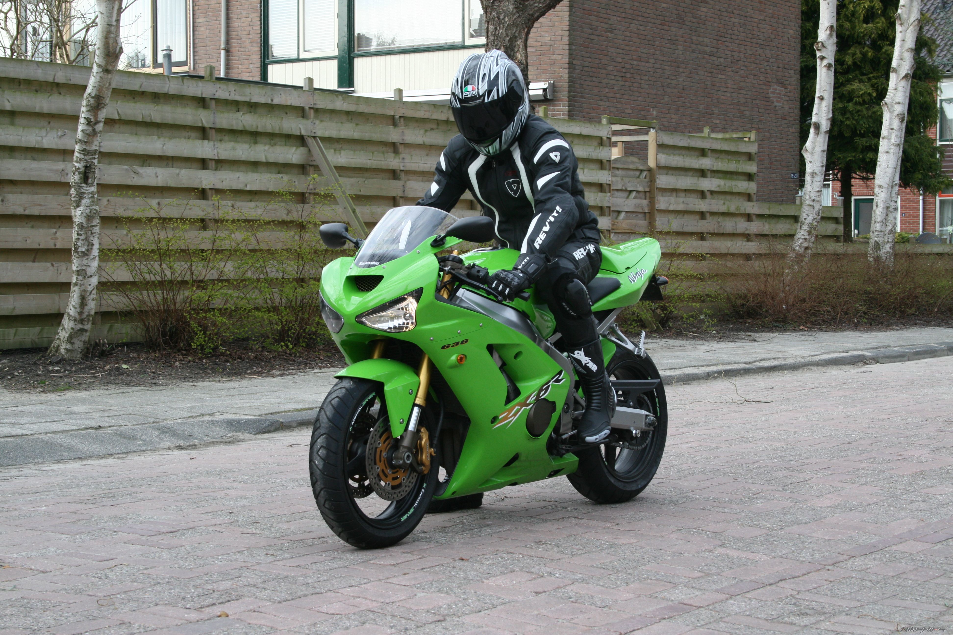 Photo 1222843