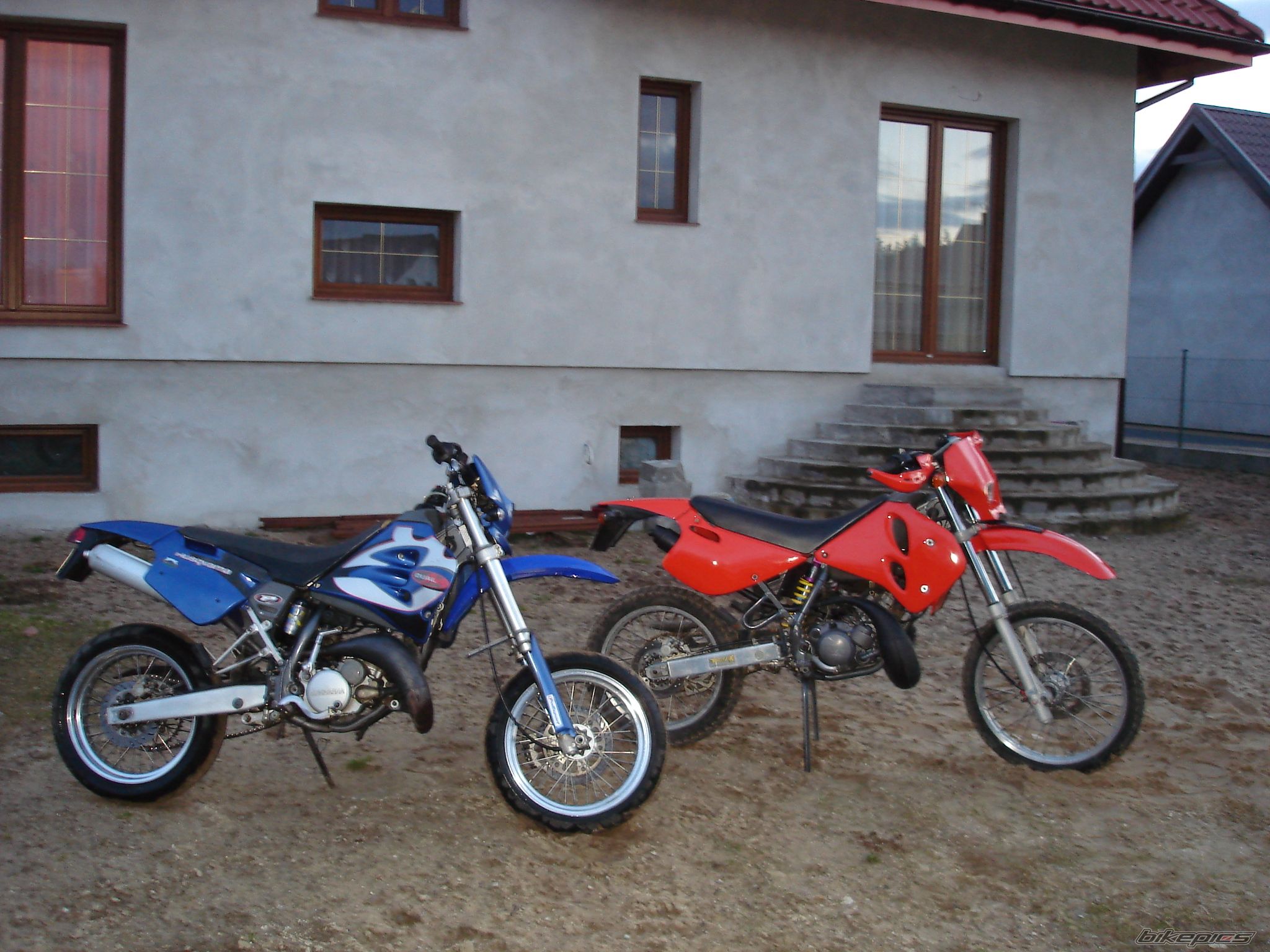 Photo 1223176