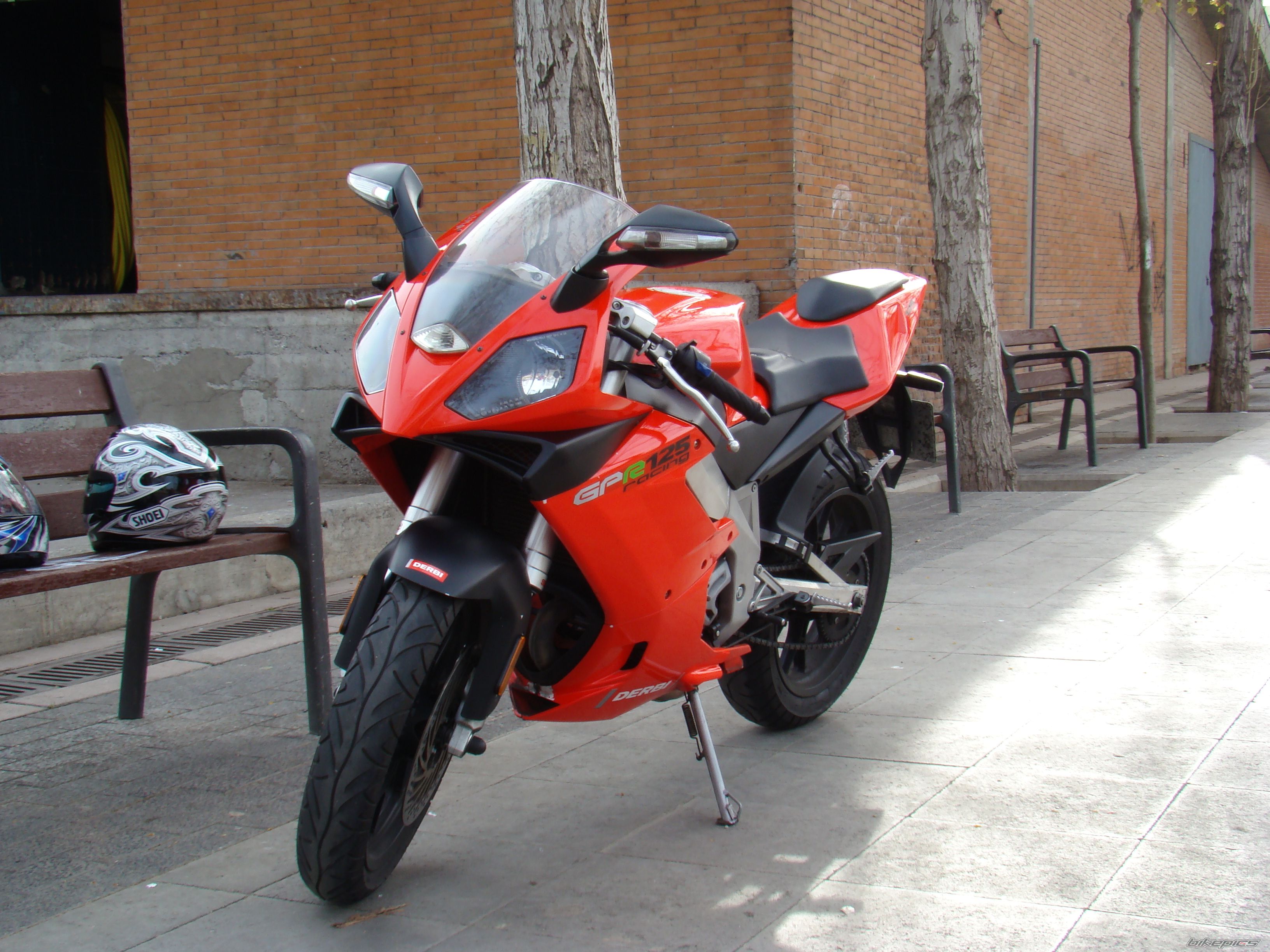 Photo 1223705