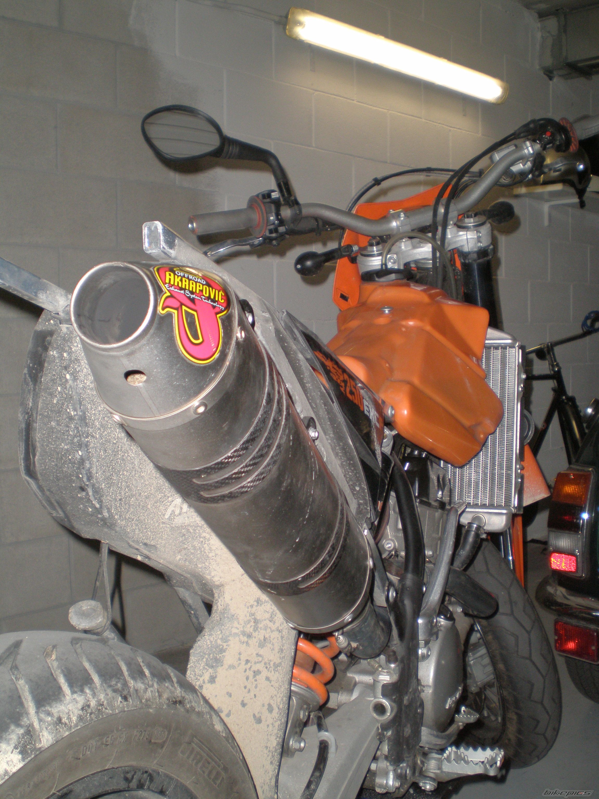 Photo 1224098