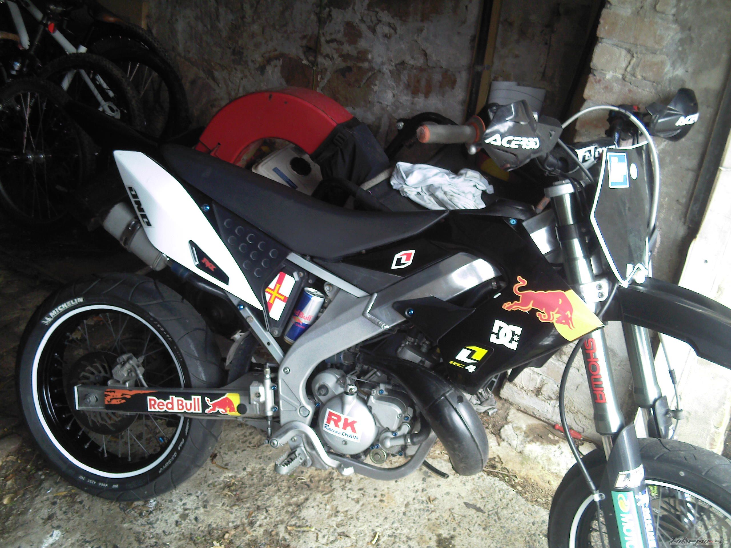 Photo 1225358