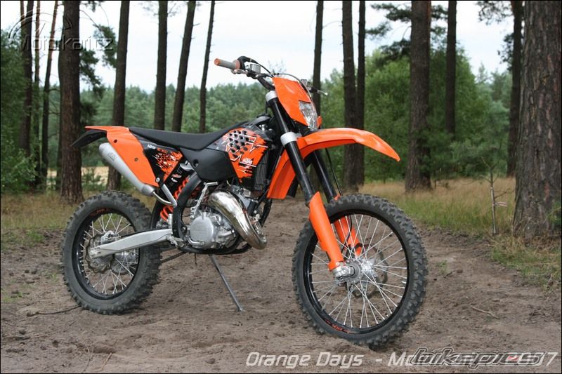 Photo 1225408