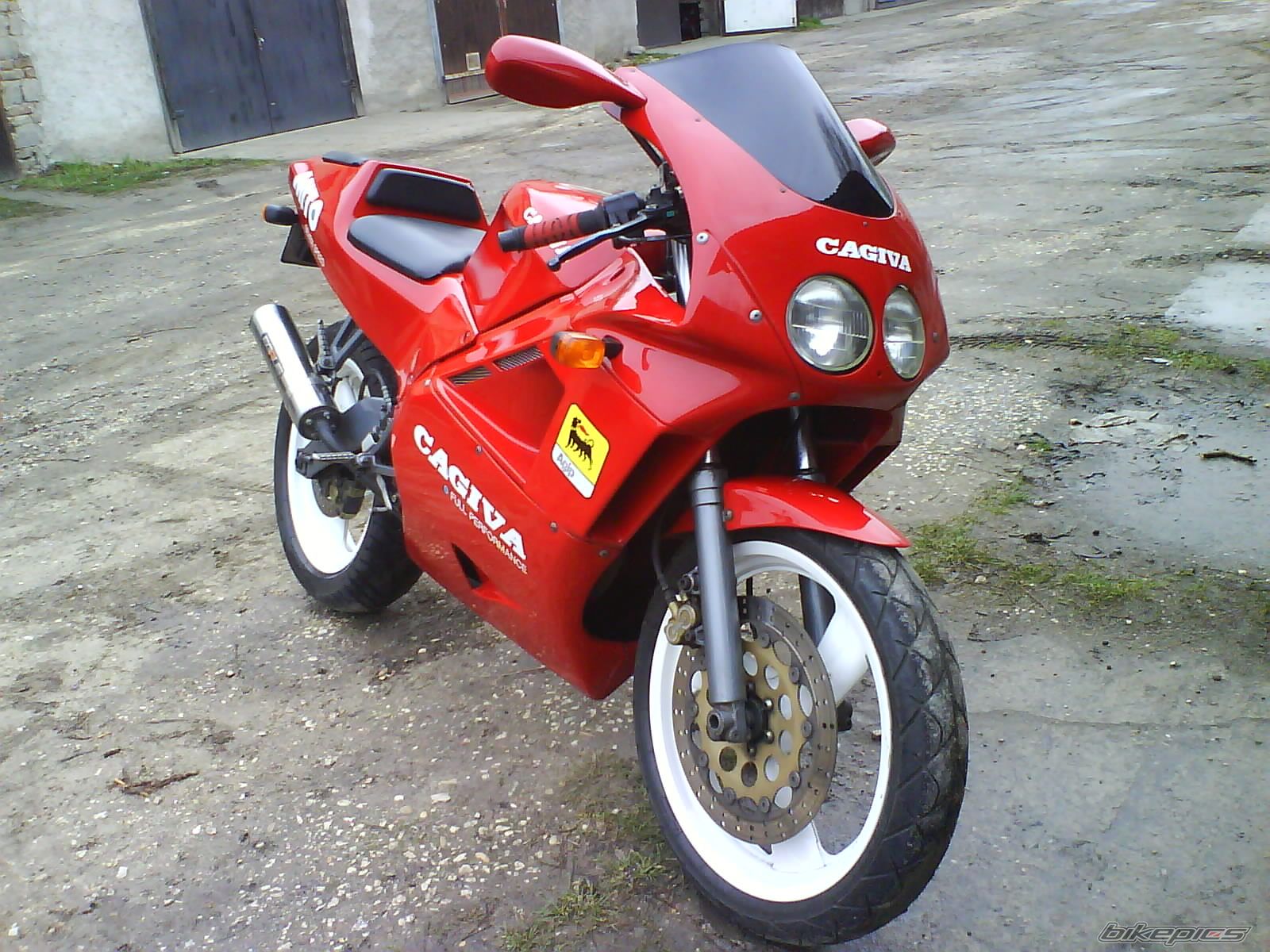 Photo 1225486