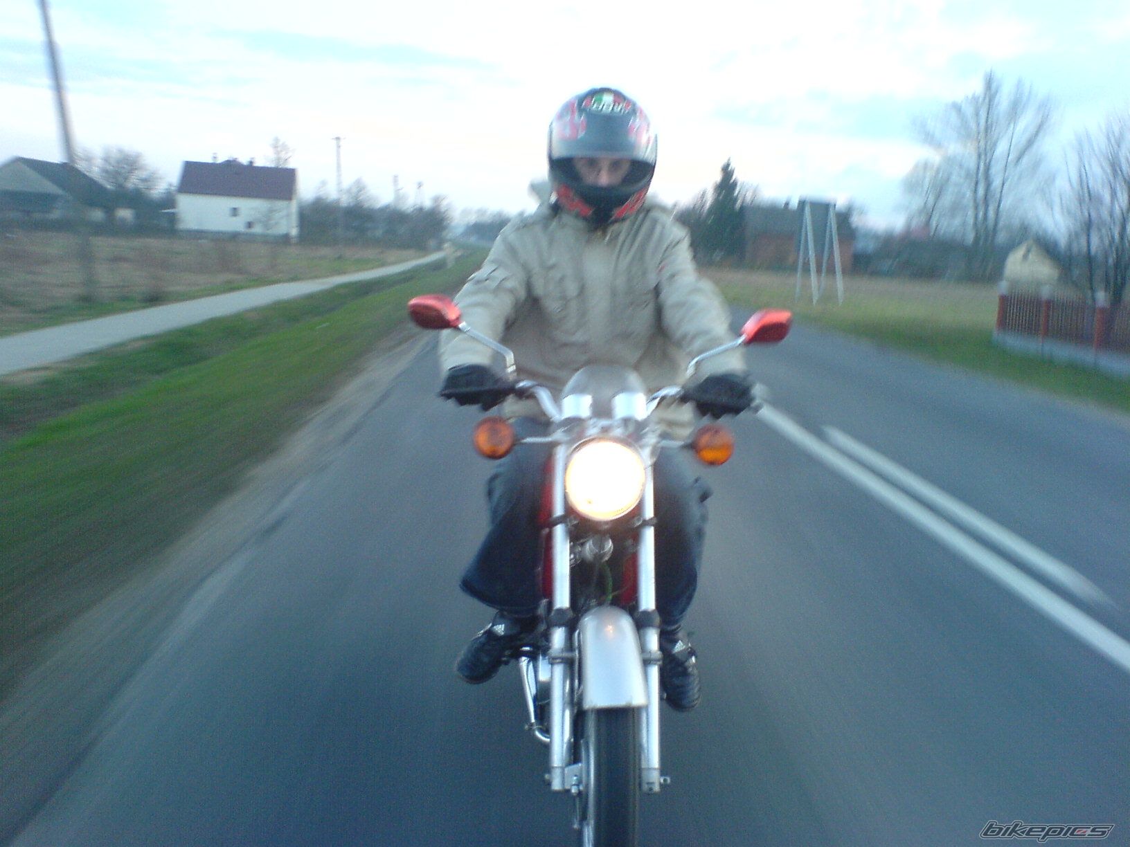 Photo 1225844