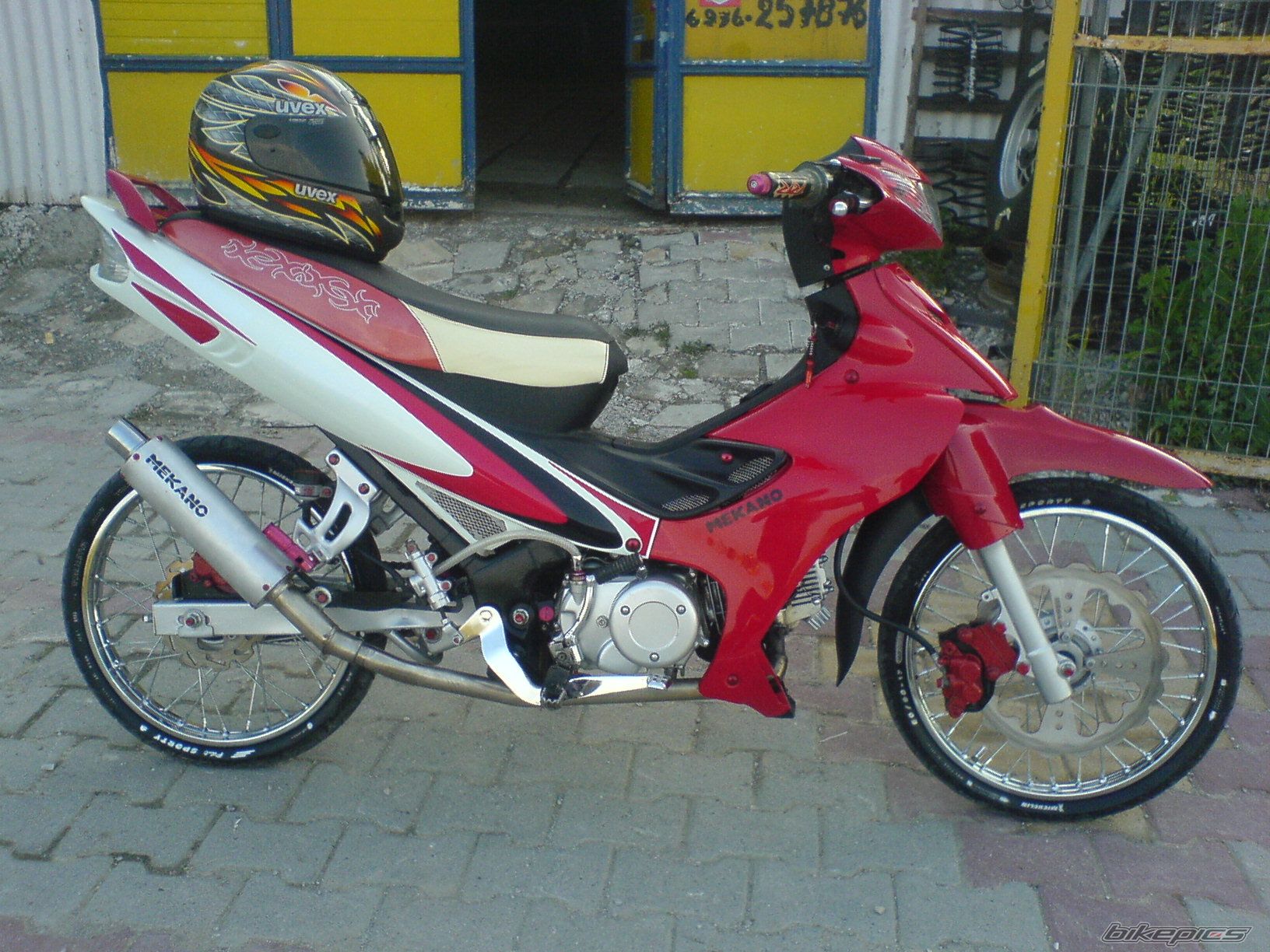 Photo 1225933
