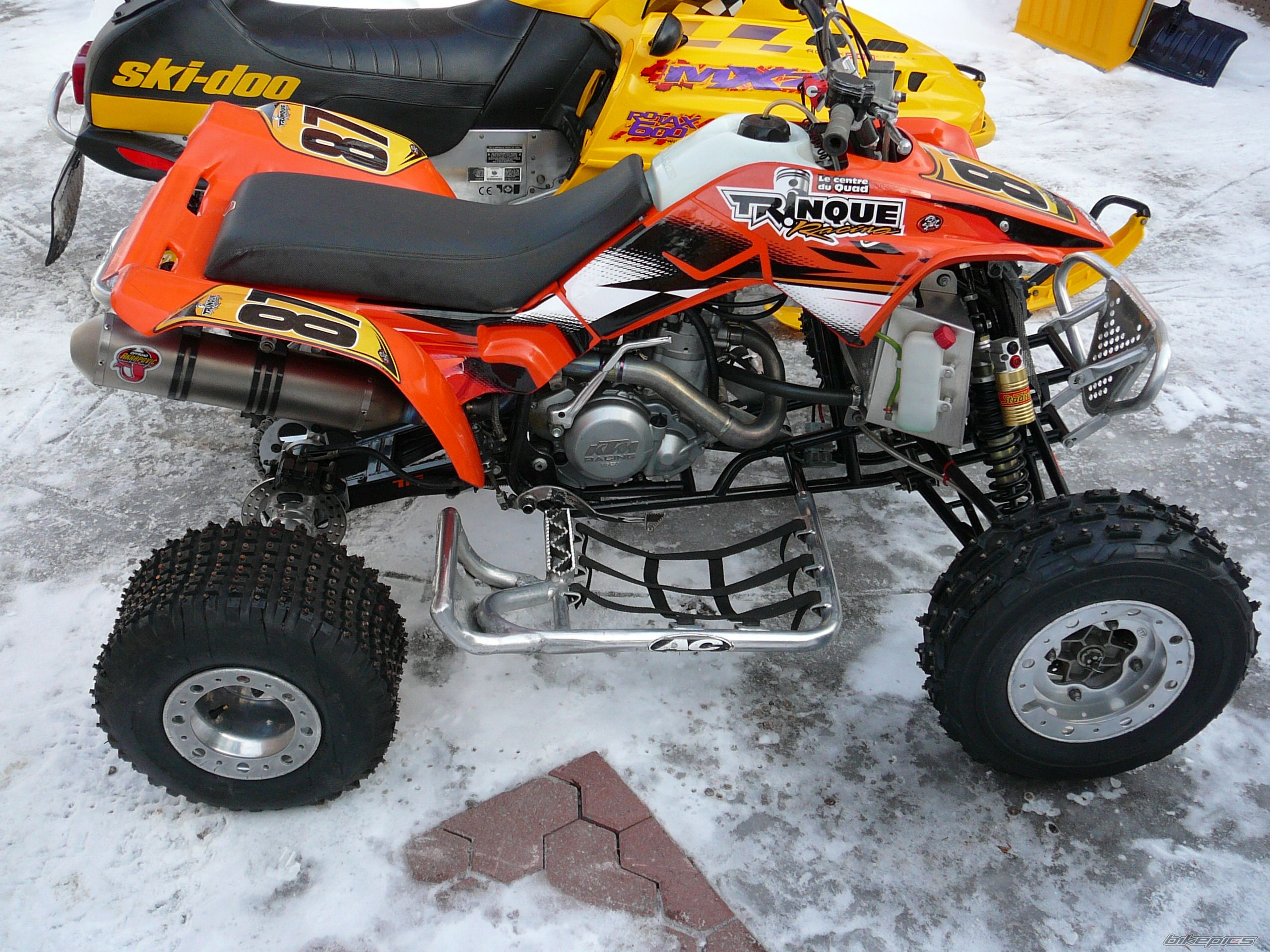 Photo 1227179