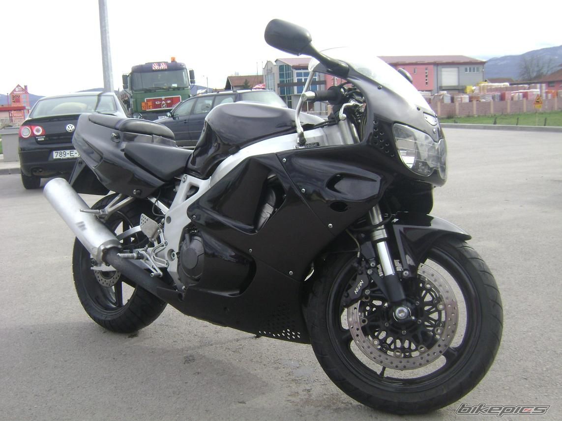 Photo 1228089