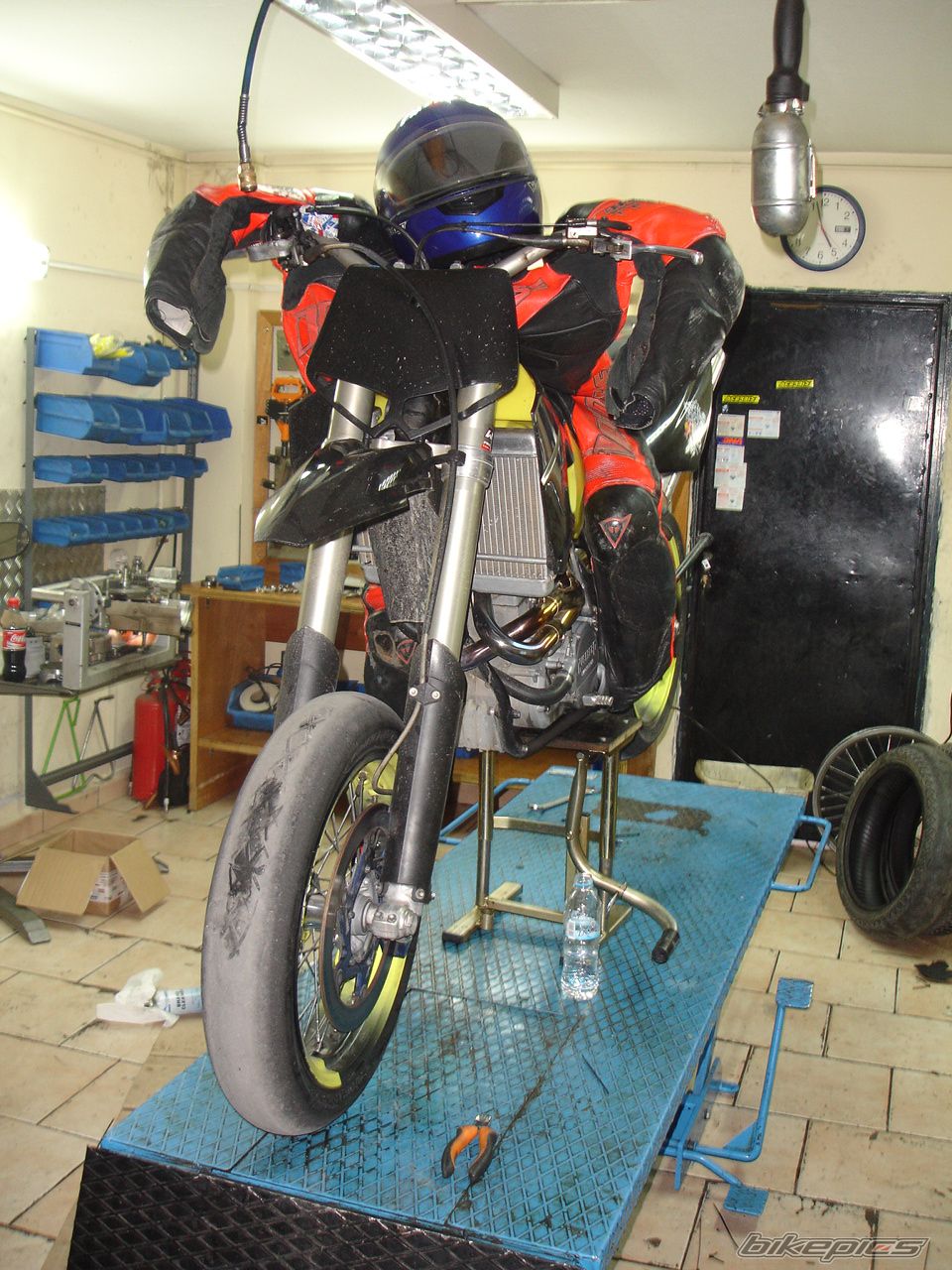 Photo 1228109