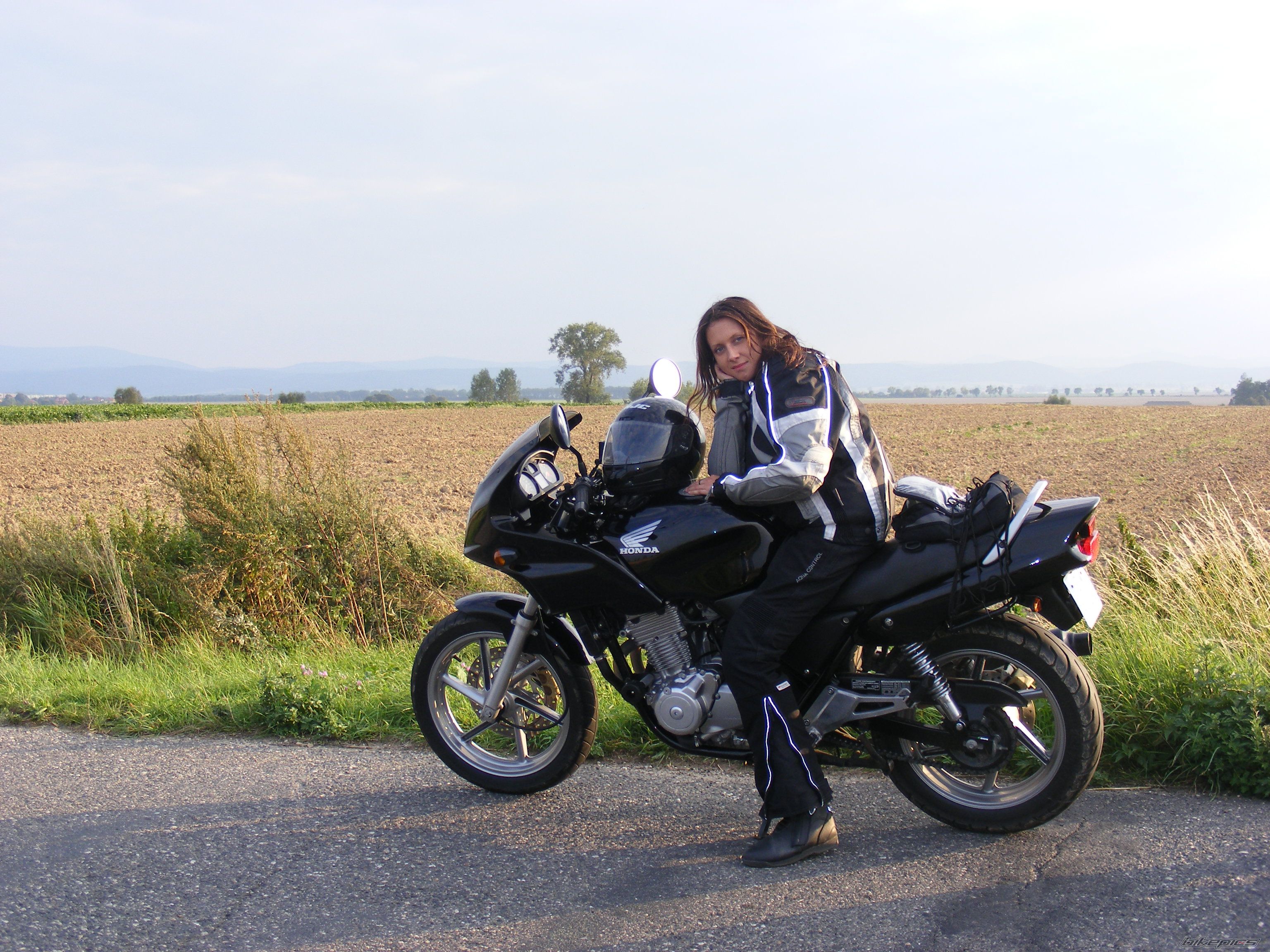 Photo 1228207