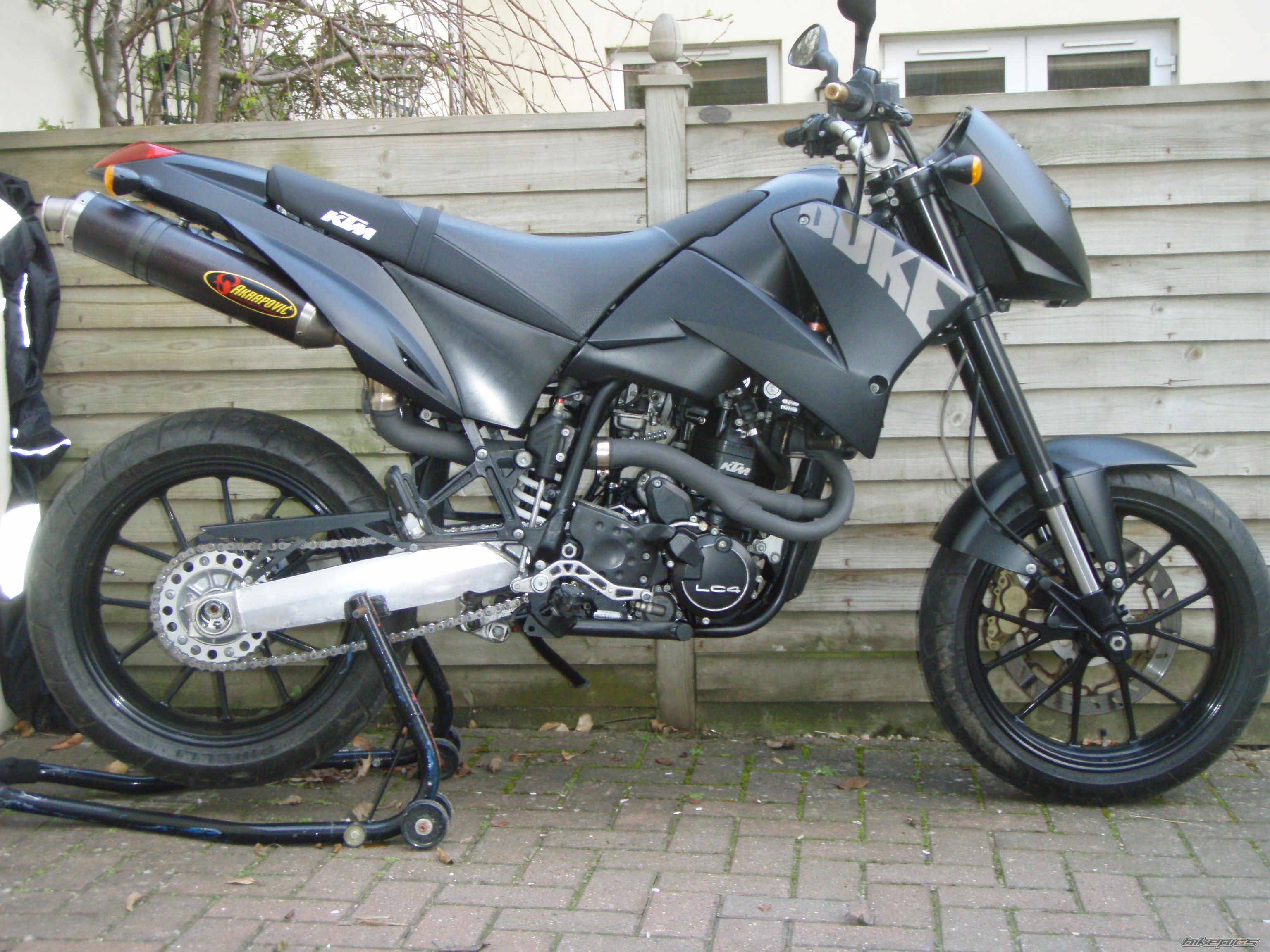 Photo 1228475