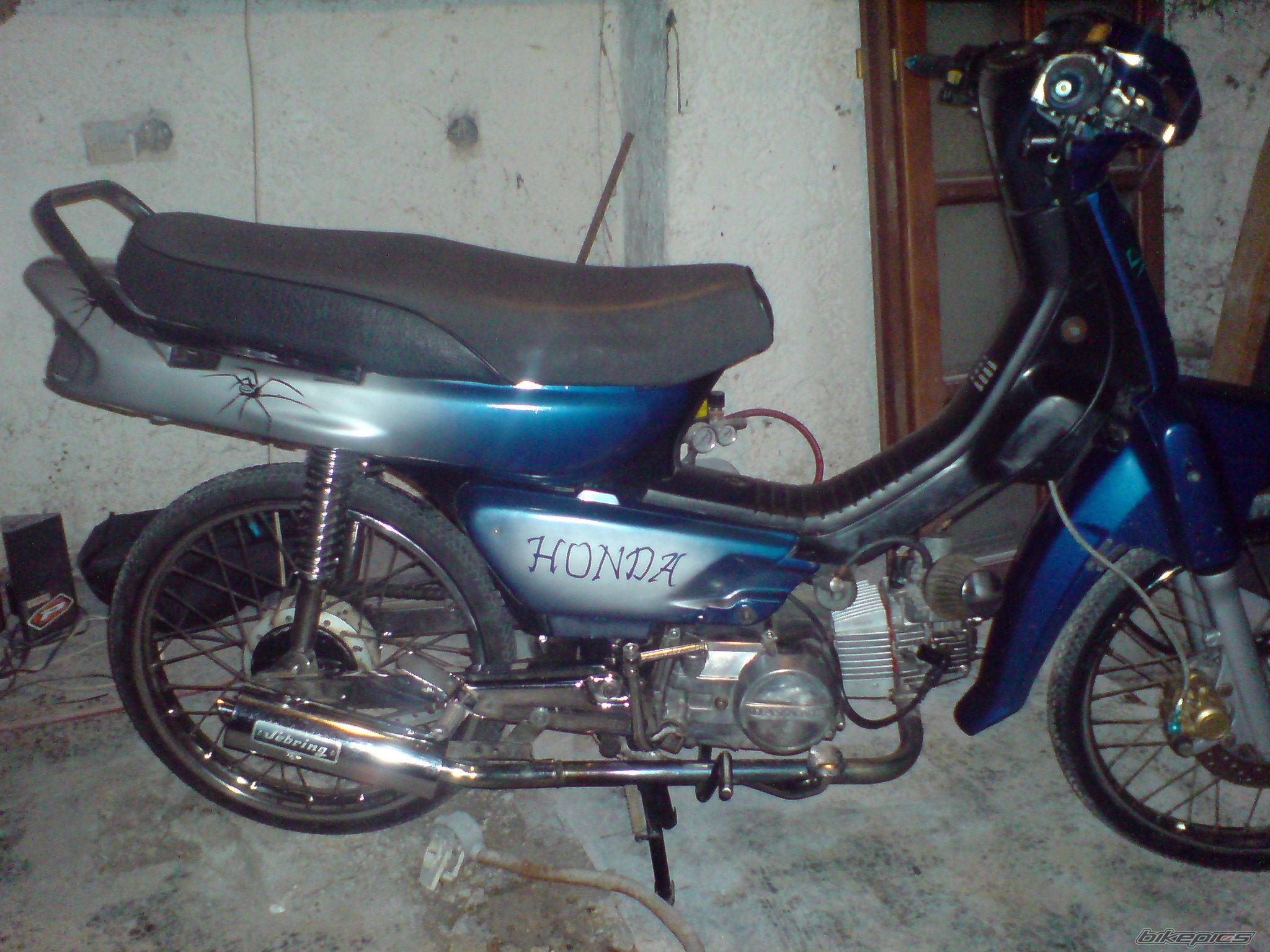Photo 1228837