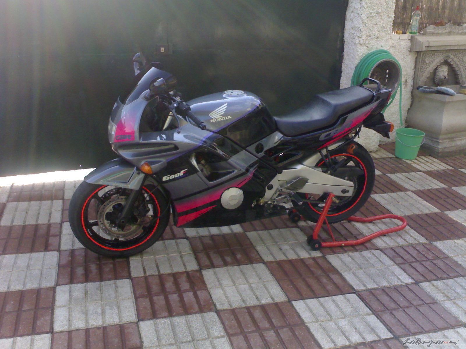Photo 1229176