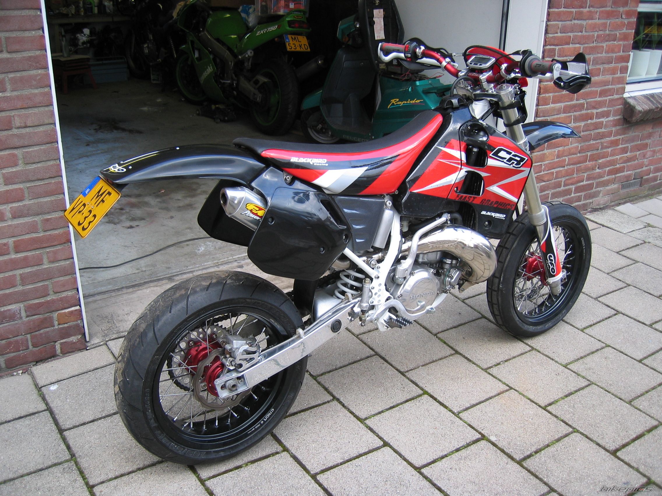 Photo 1229988