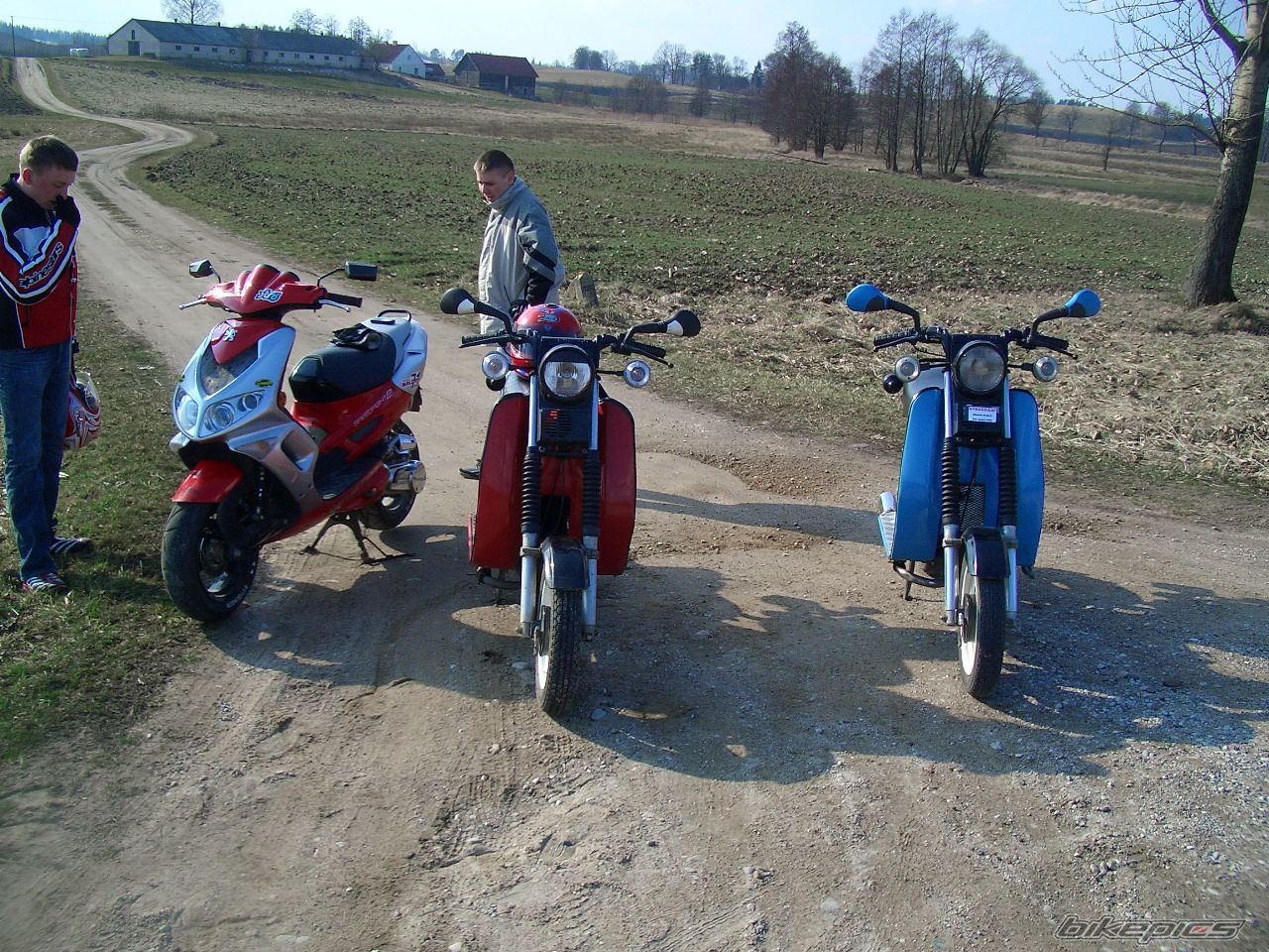 Photo 1233410