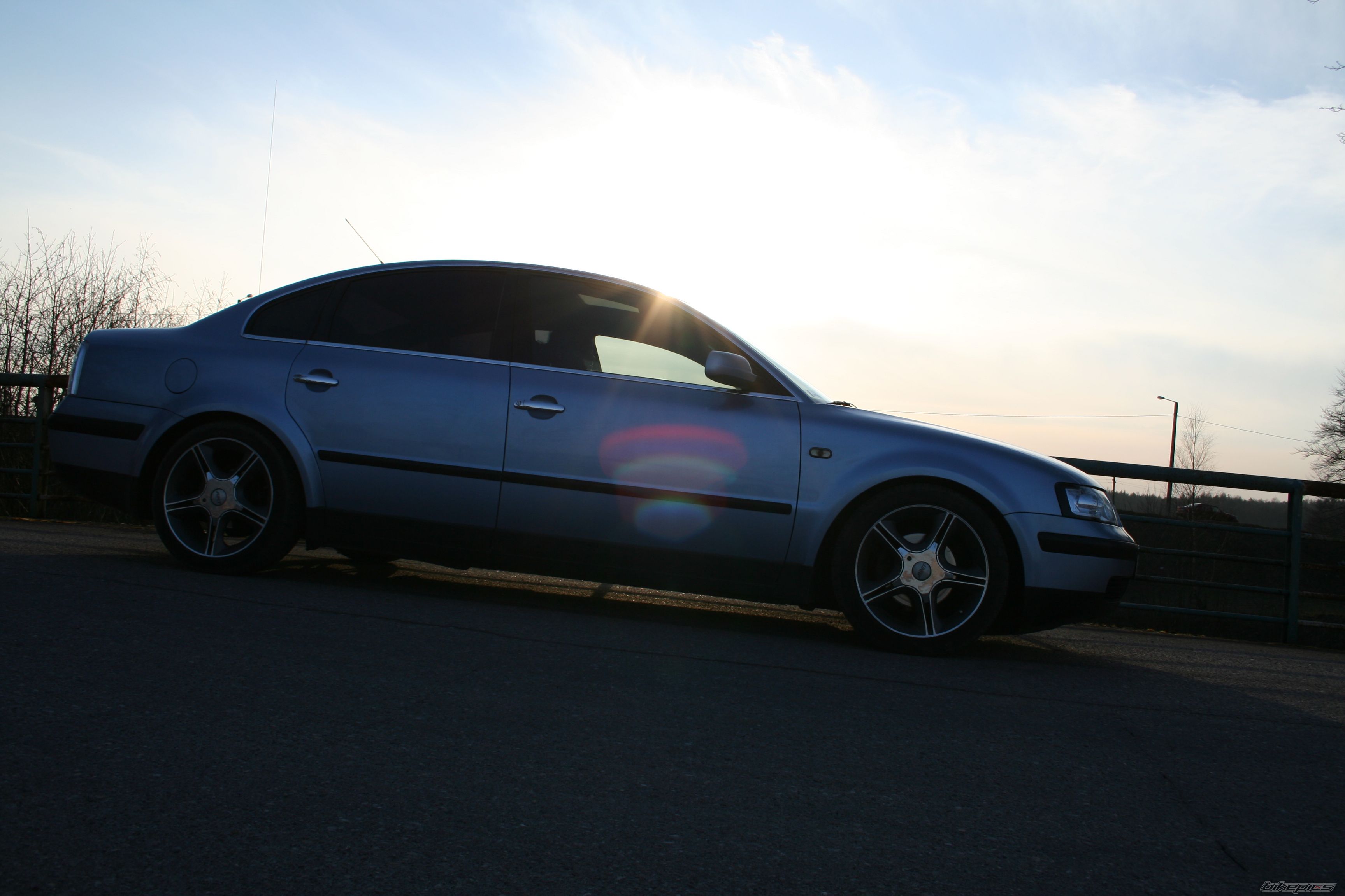 Photo 1236077