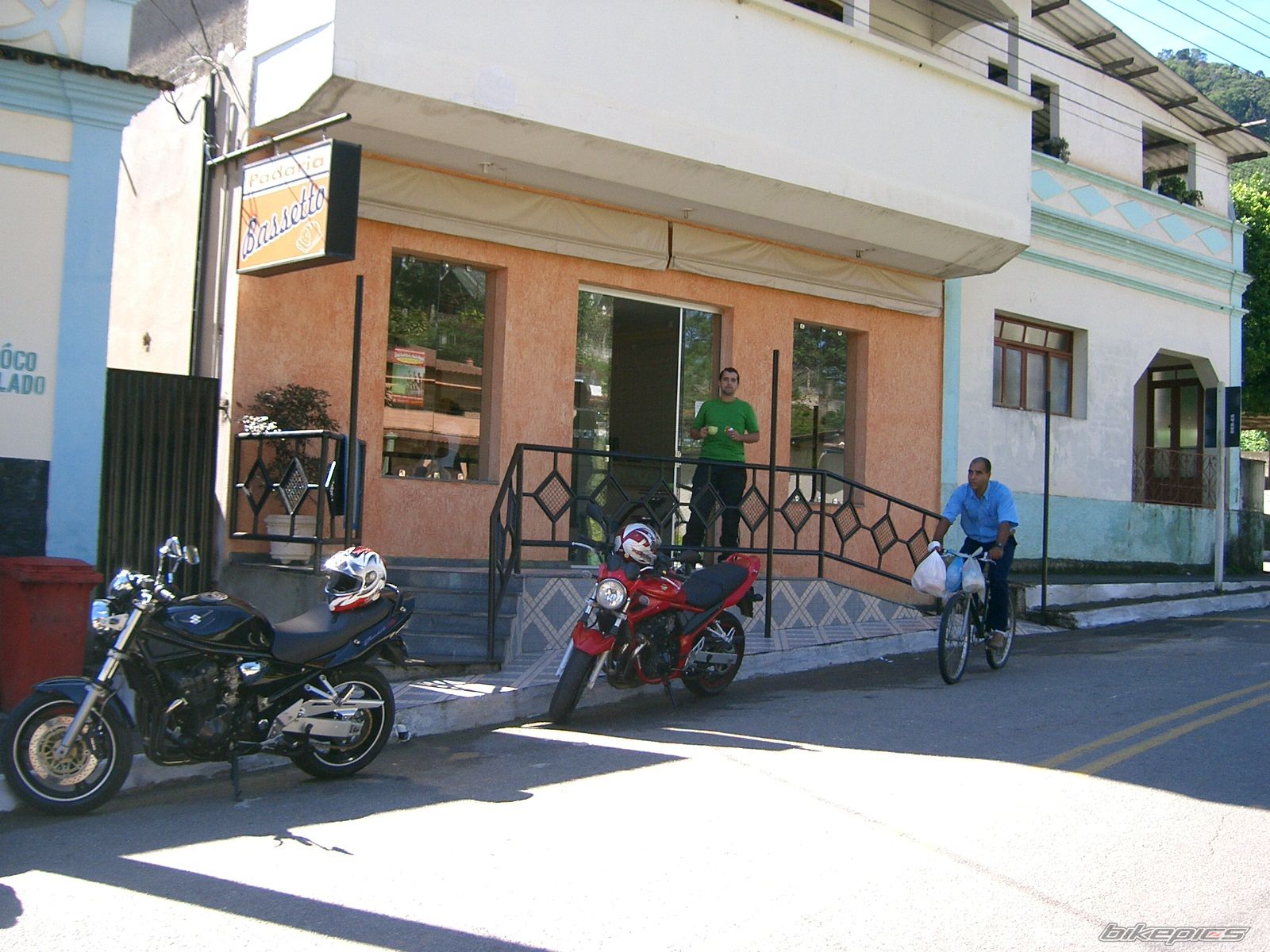 Photo 1236146