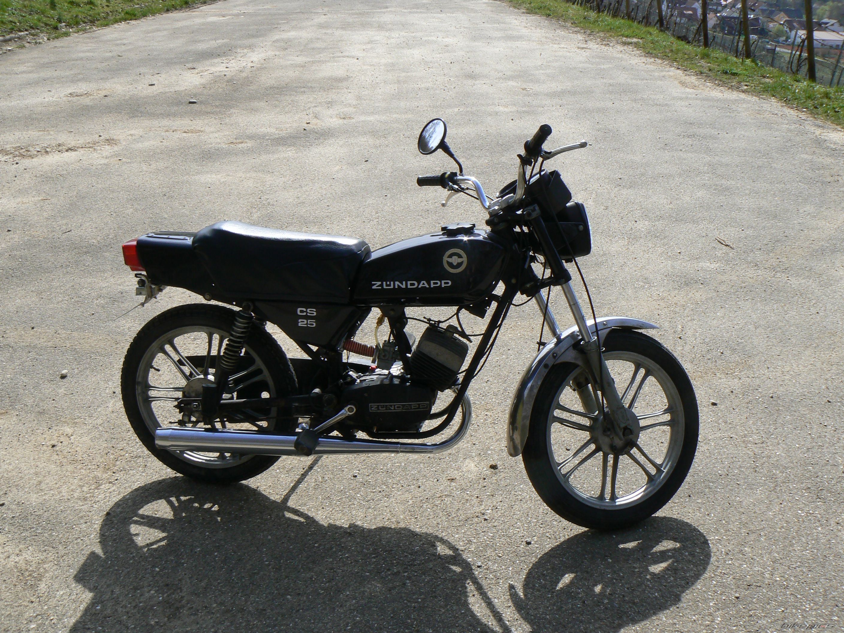 Photo 1236880