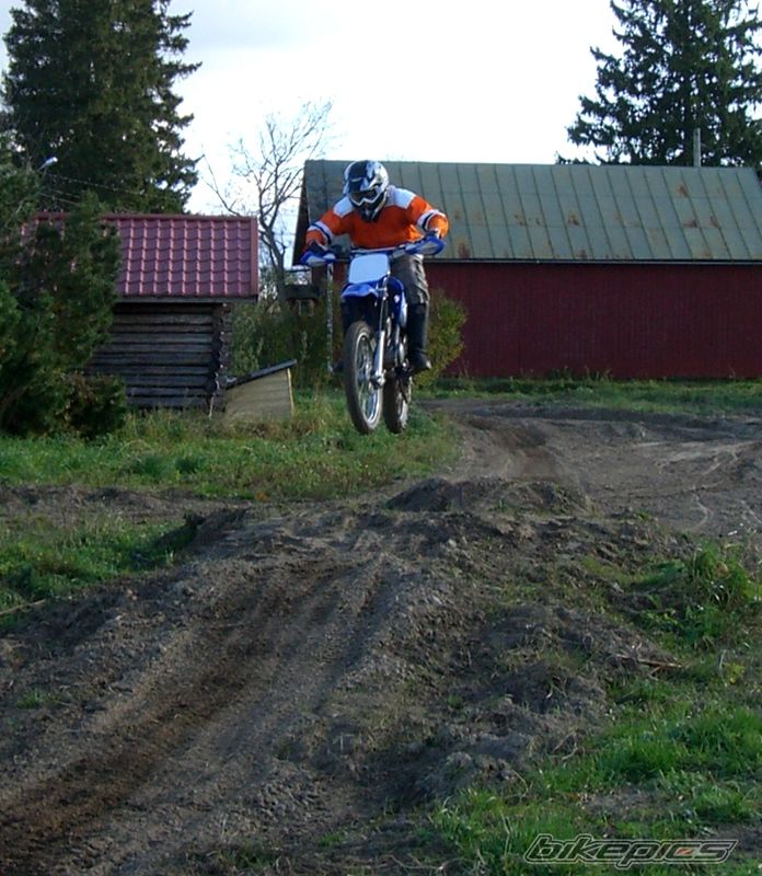 Photo 1236898