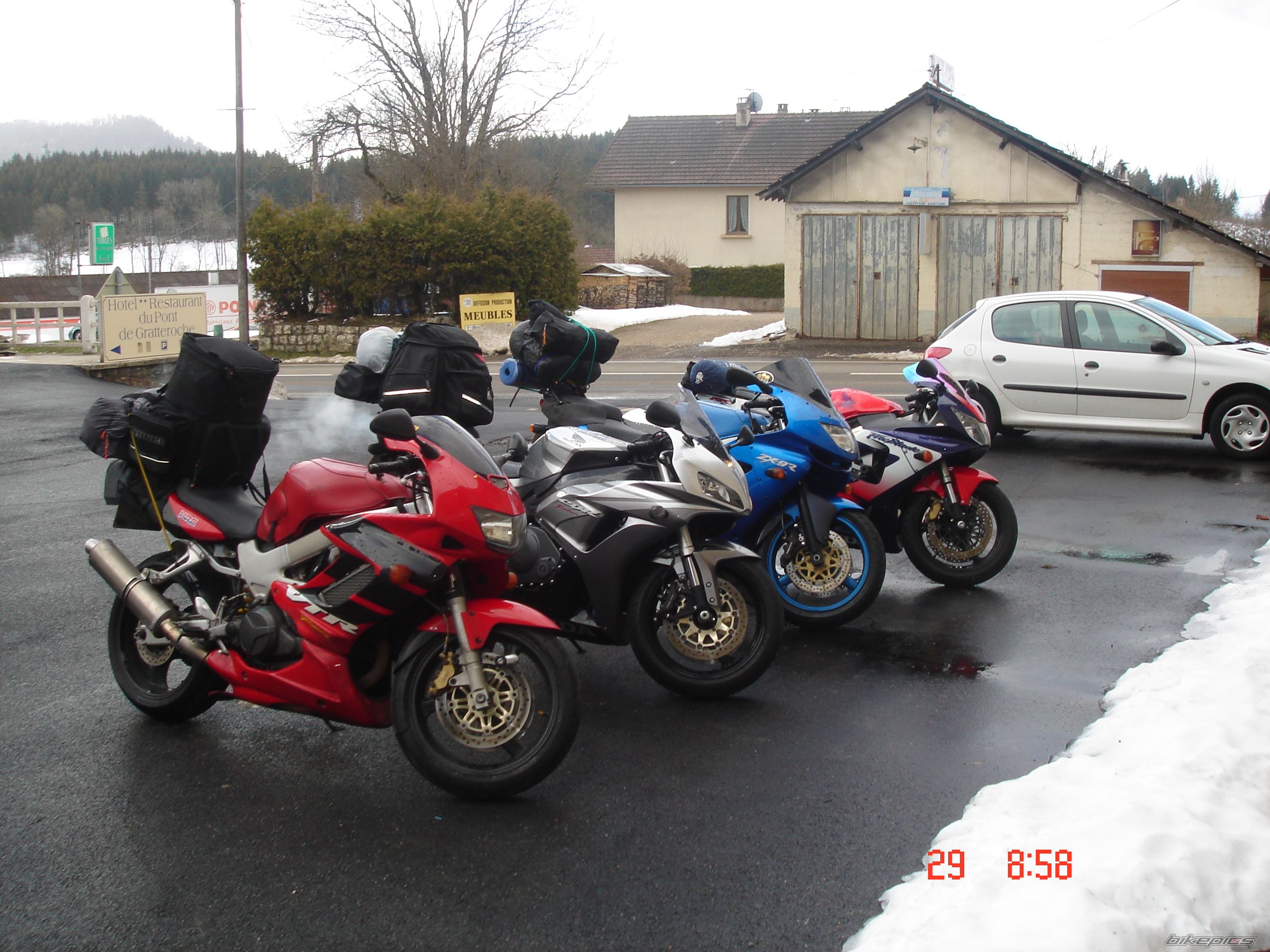Photo 1237360