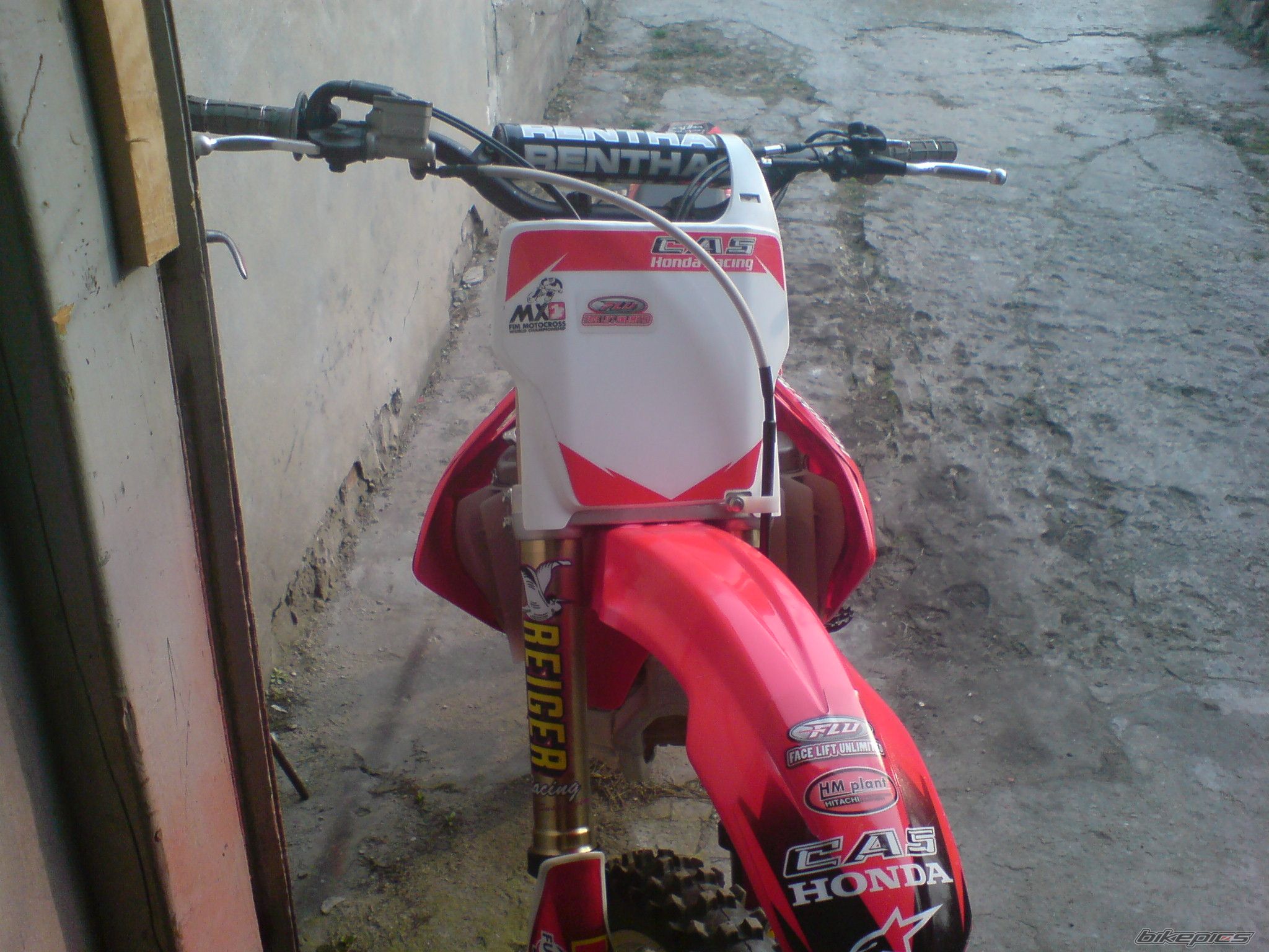 Photo 1238049