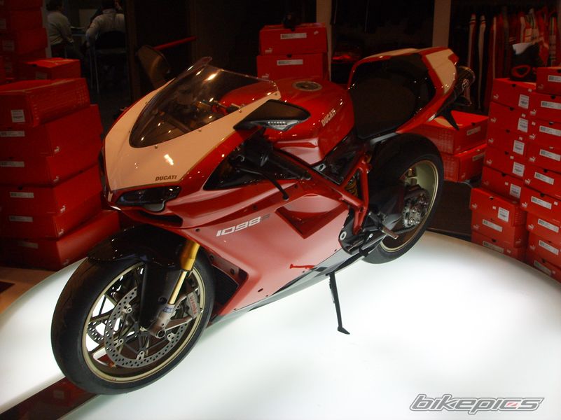 Photo 1238402